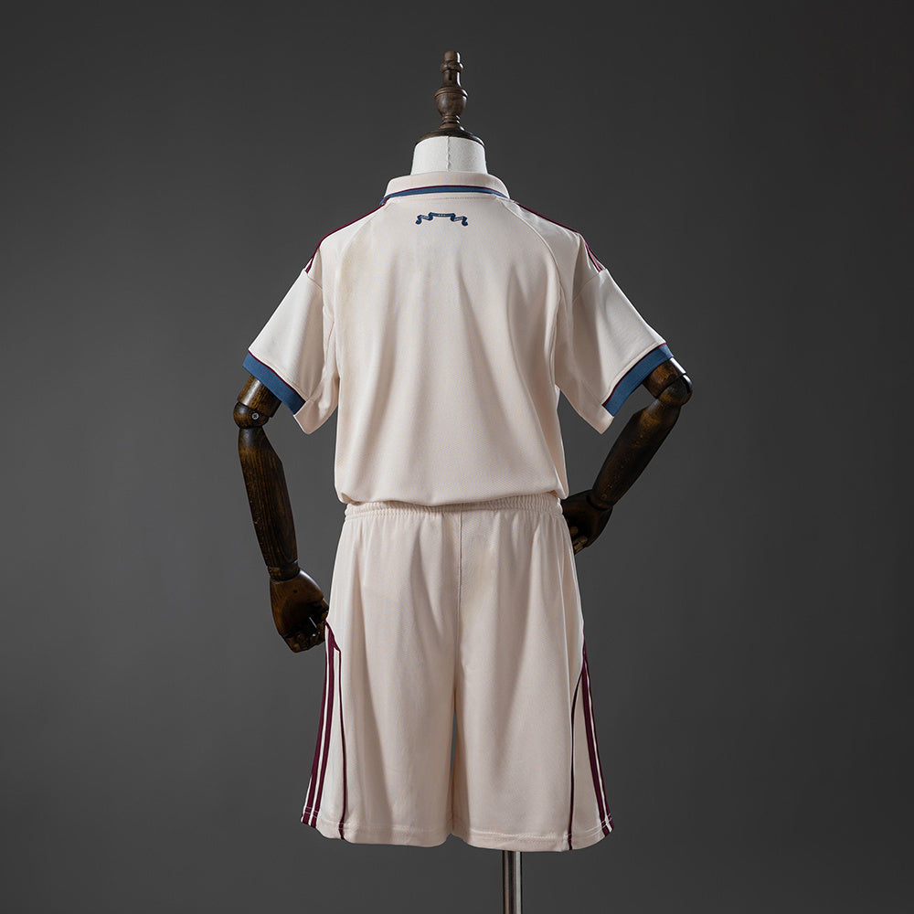 Kit Infantil Ajax 3 - 2025/26