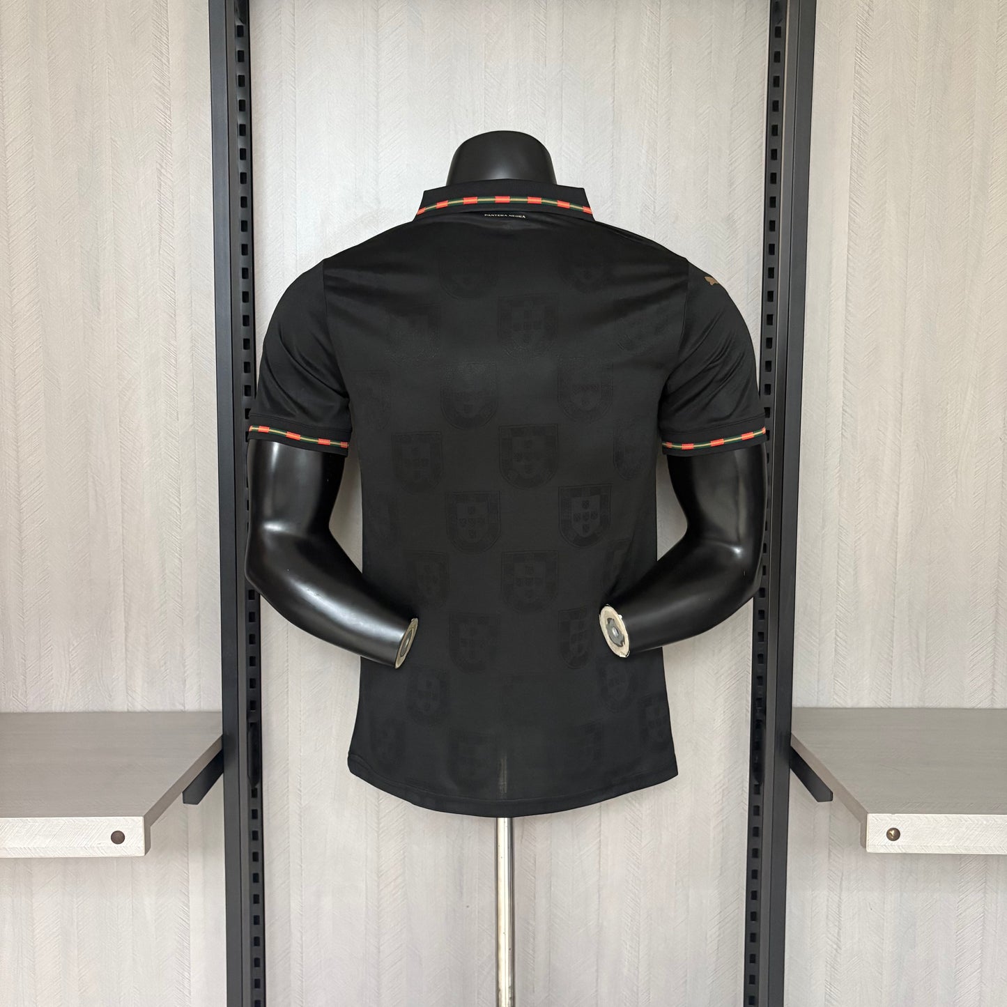 Camisa Portugal Black Edition - Modelo Jogador - 2026/27
