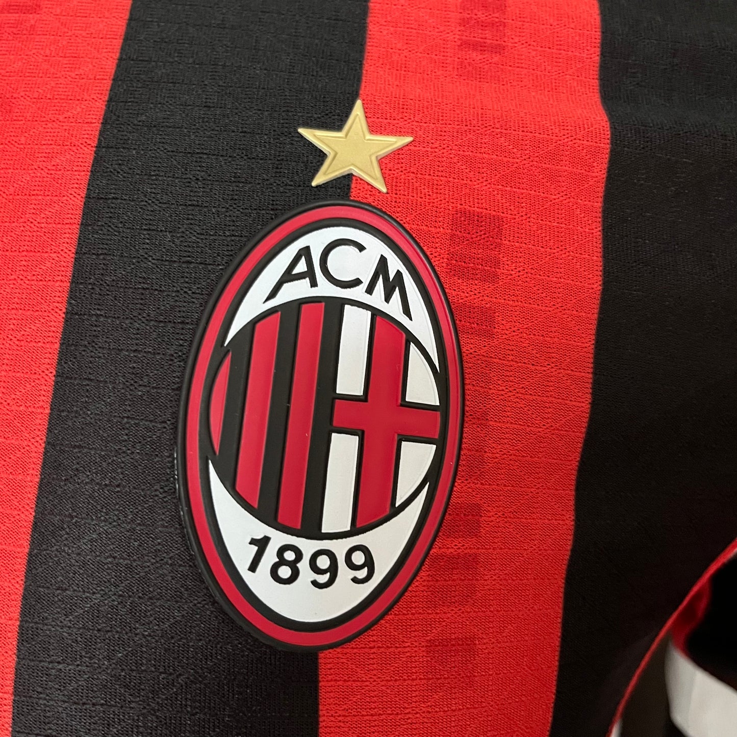Camisa Milan 1 - Modelo Jogador - 2024/25