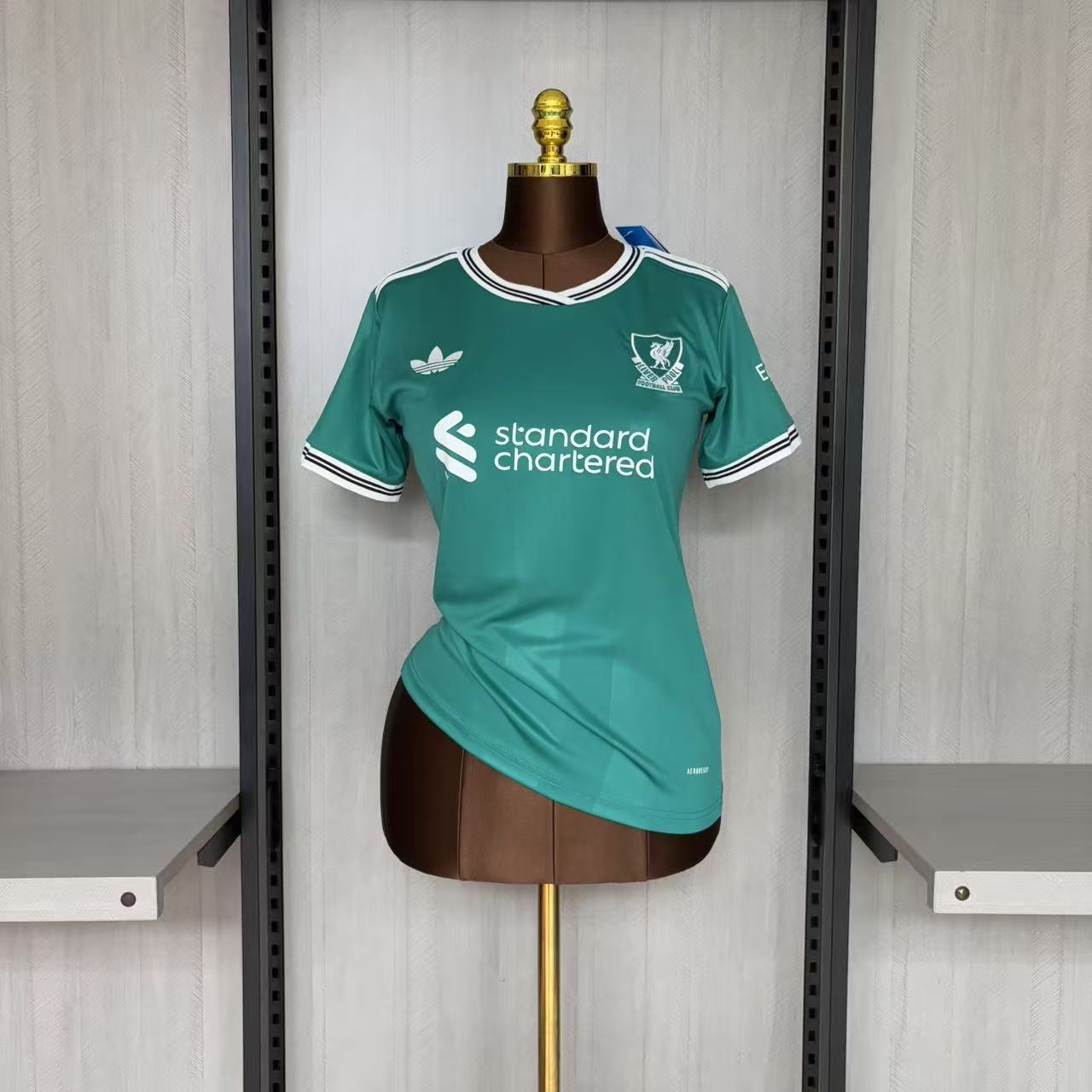 Camisa Liverpool 3 - Feminina - 2025/26