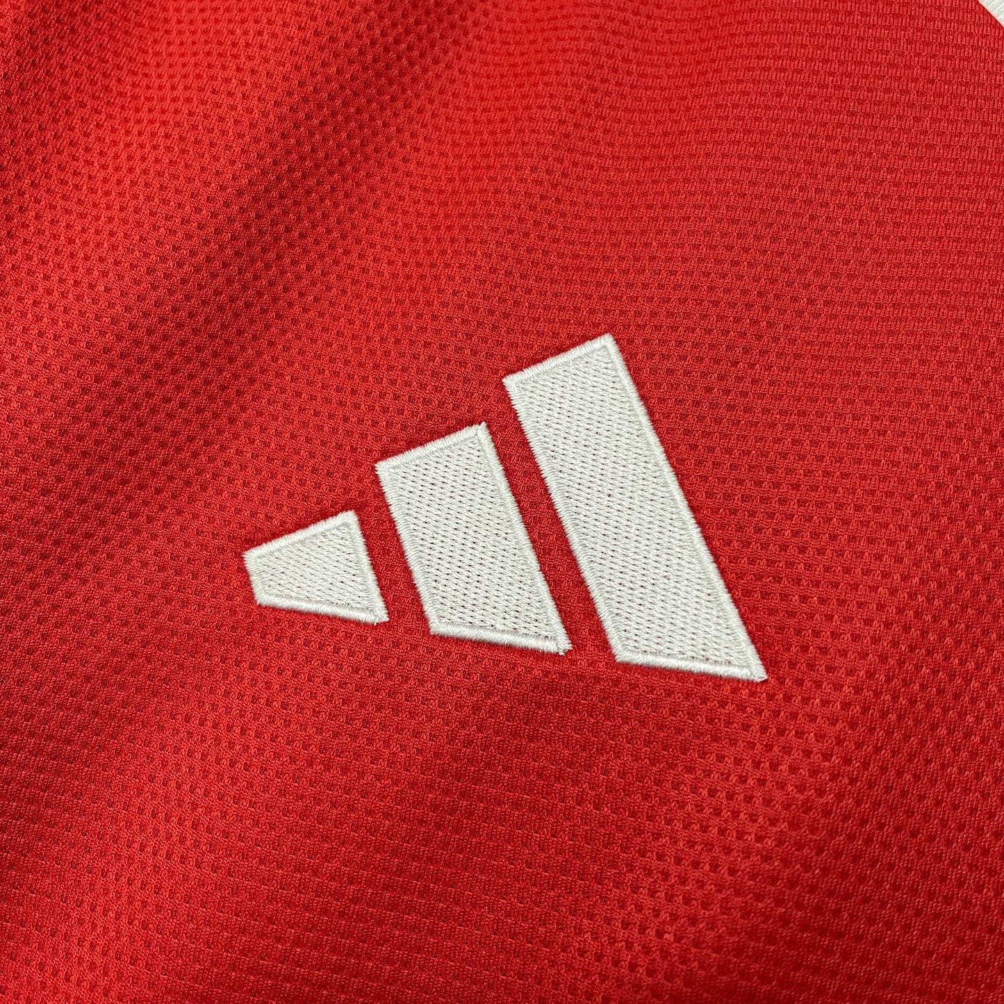 Camisa Internacional 1 - 2025/26