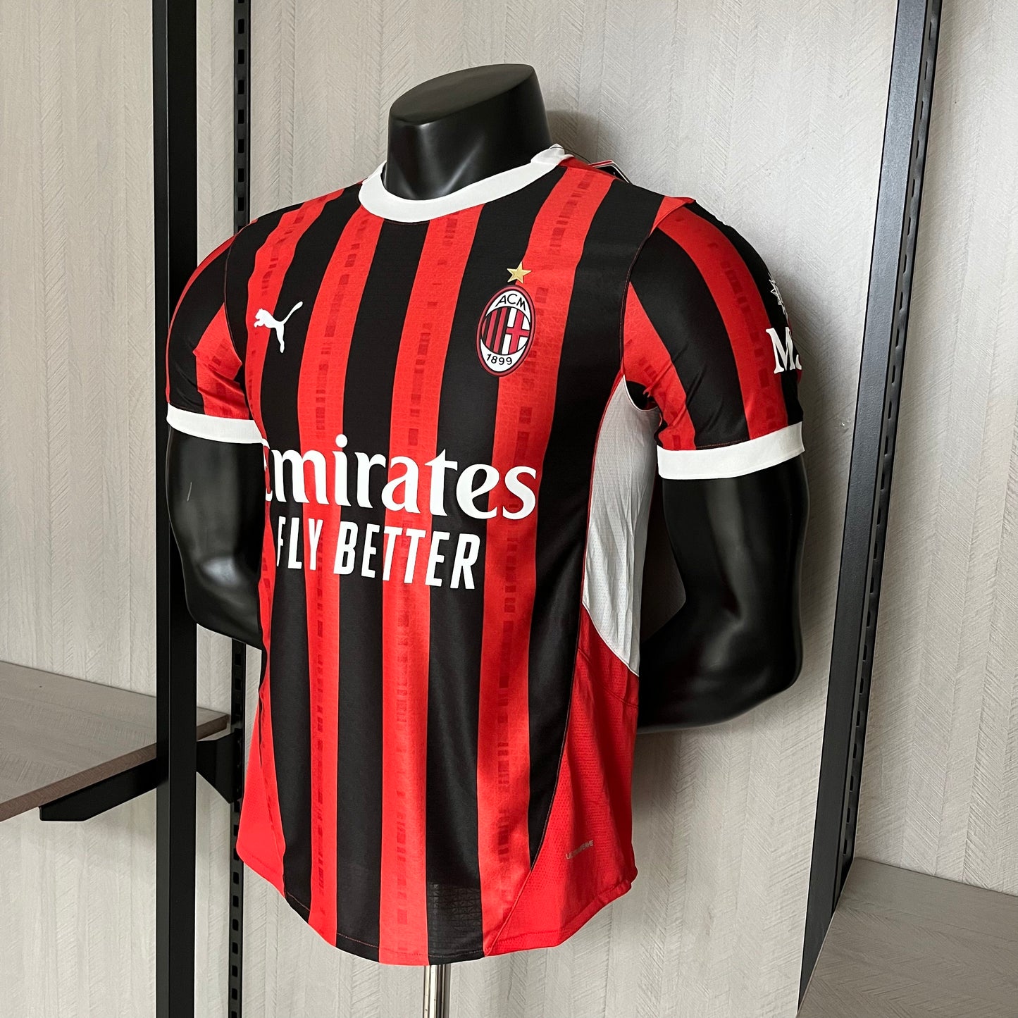 Camisa Milan 1 - Modelo Jogador - 2024/25