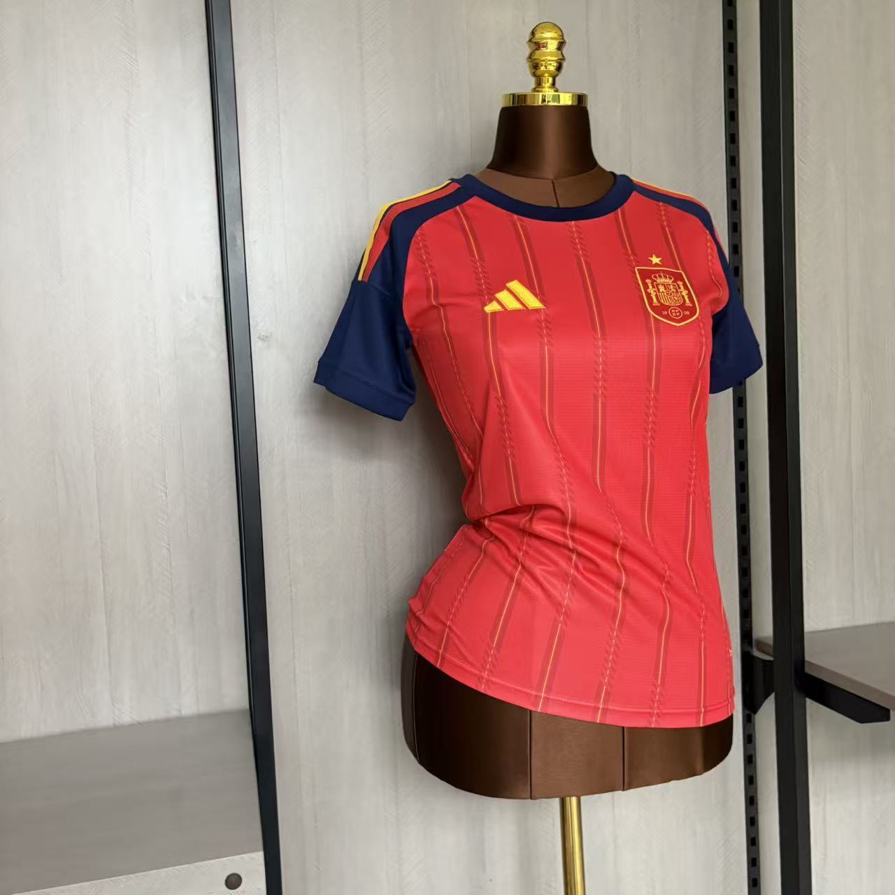 Camisa Espanha 1 - Feminina - 2026/27