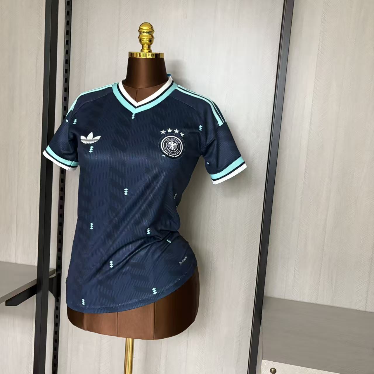 Camisa Alemanha 2 - Feminina - 2026/27