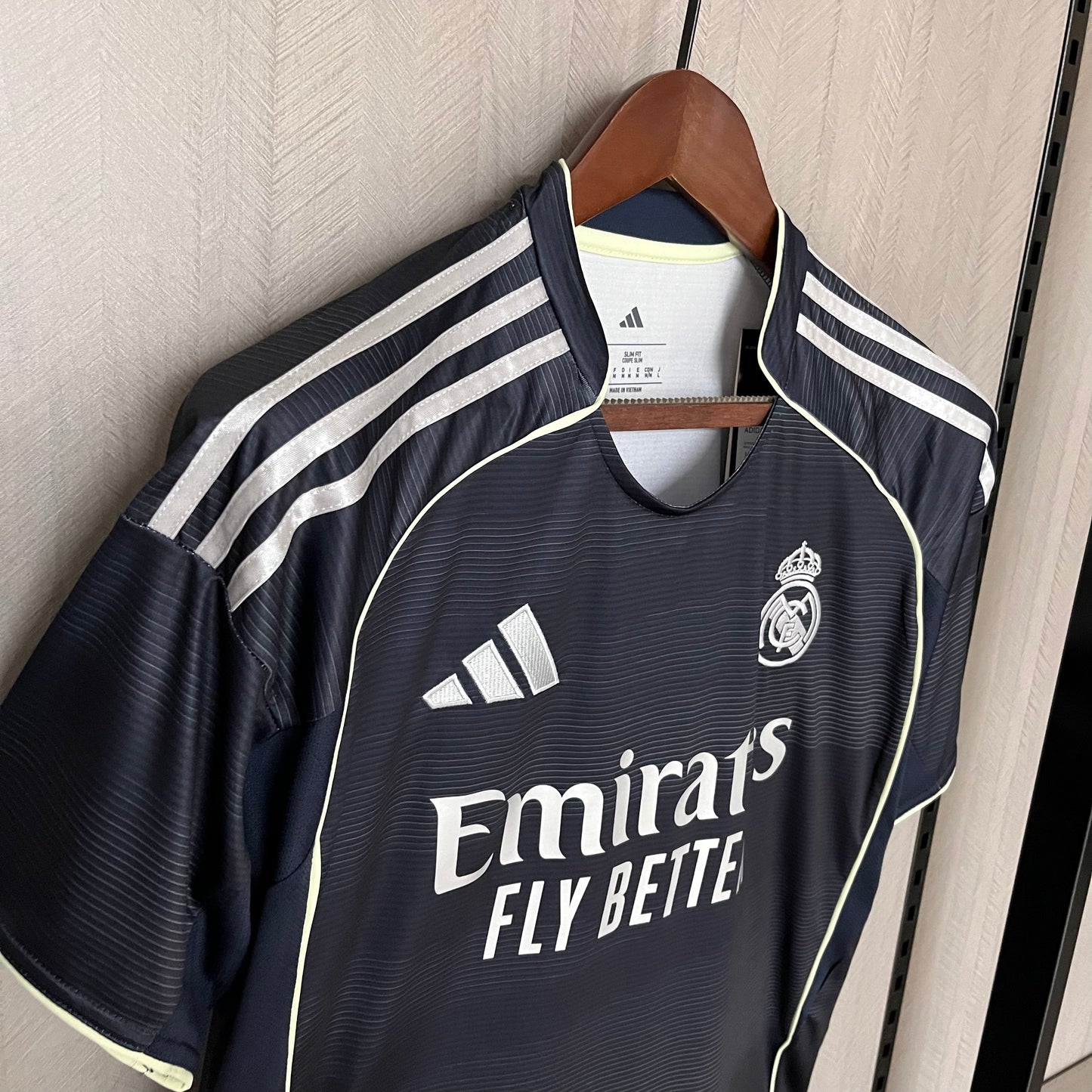 Camisa Real Madrid 2 - 2025/26