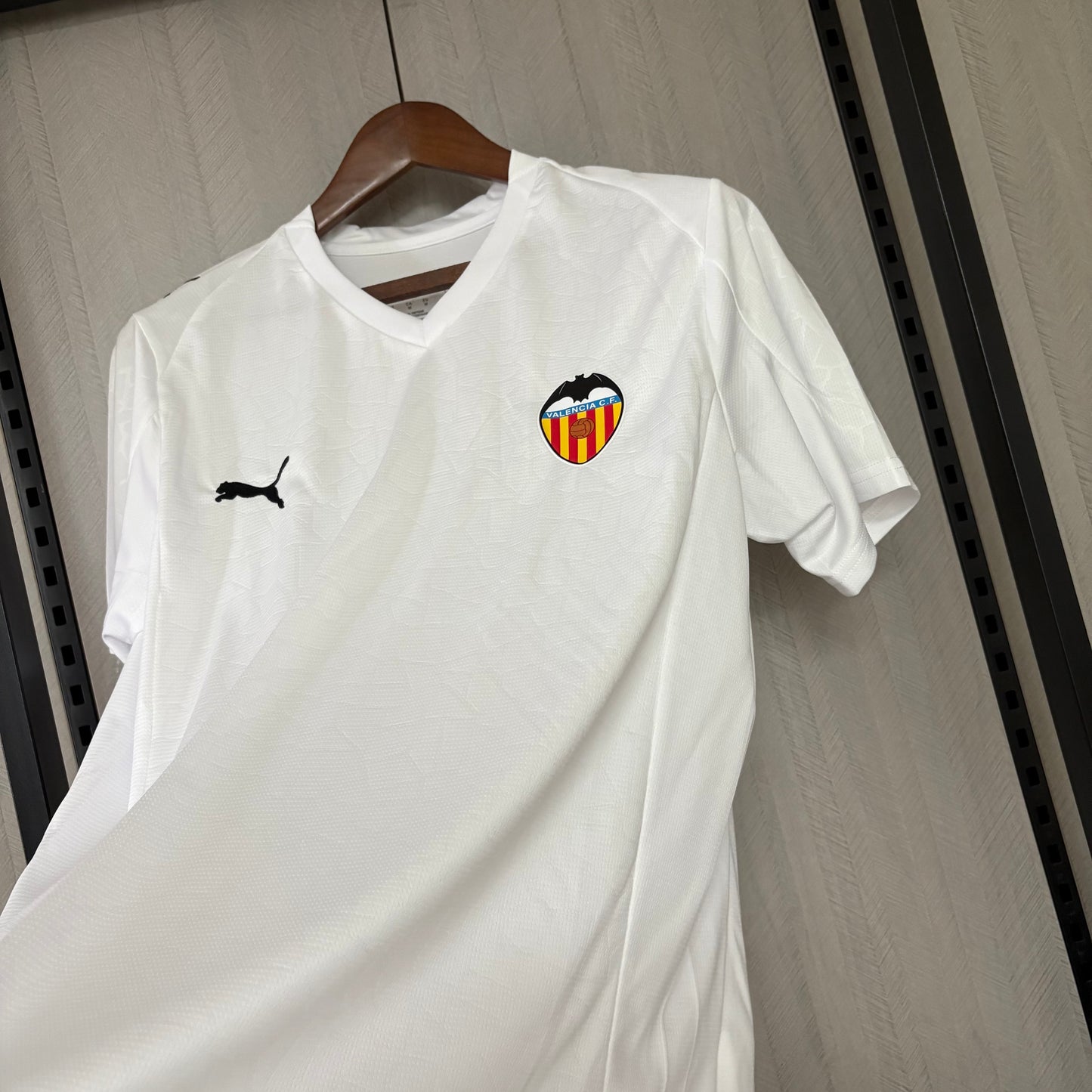 Camisa Valencia 1 - 2025/26