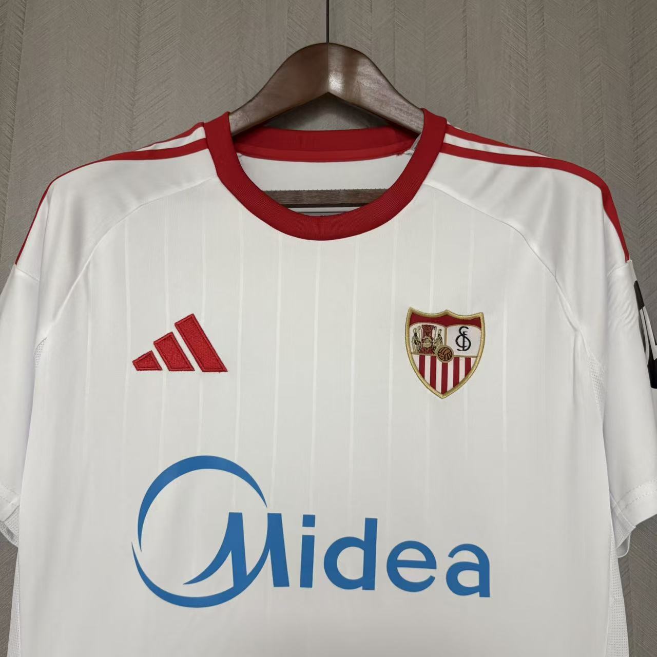 Camisa Sevilla 1 - 2025/26