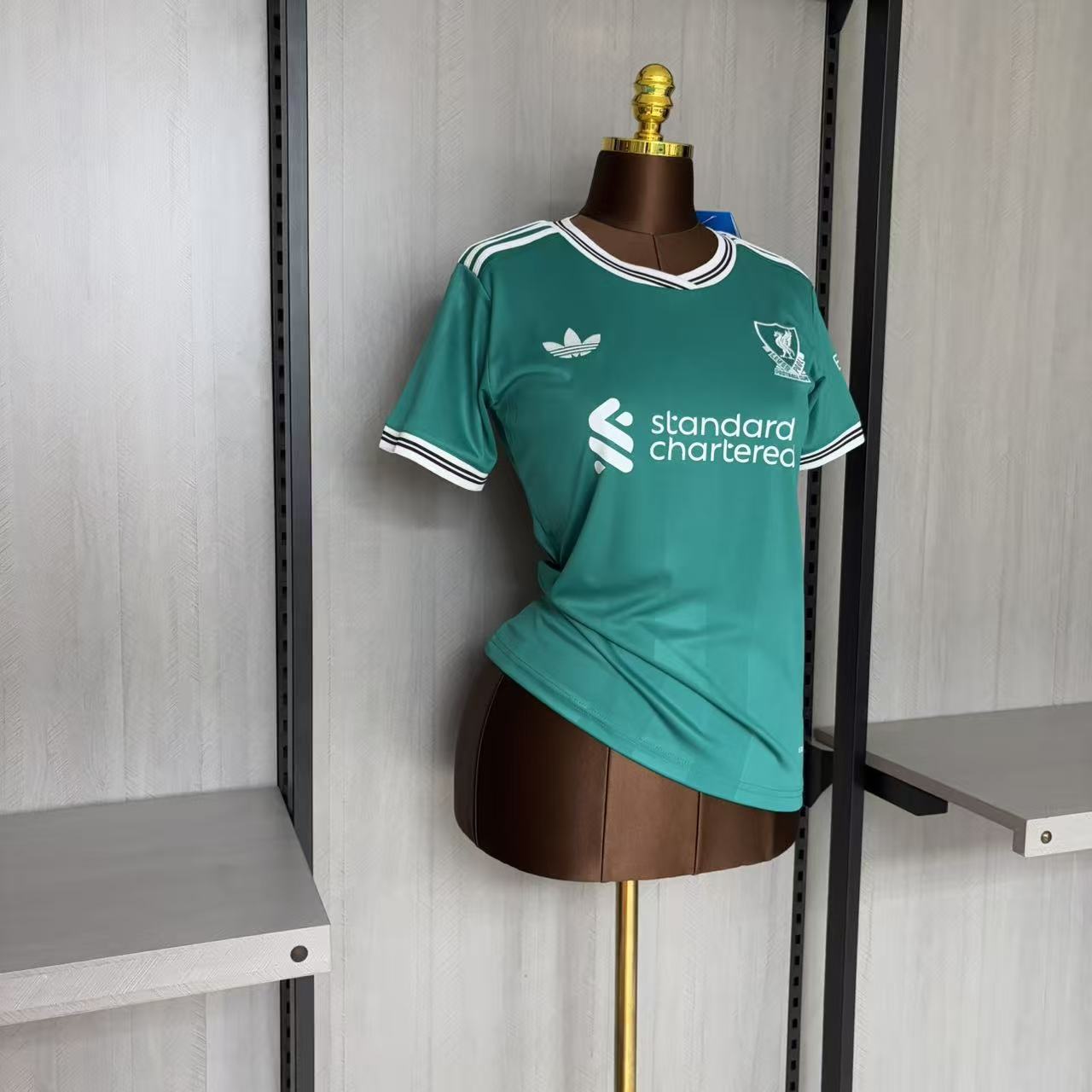 Camisa Liverpool 3 - Feminina - 2025/26