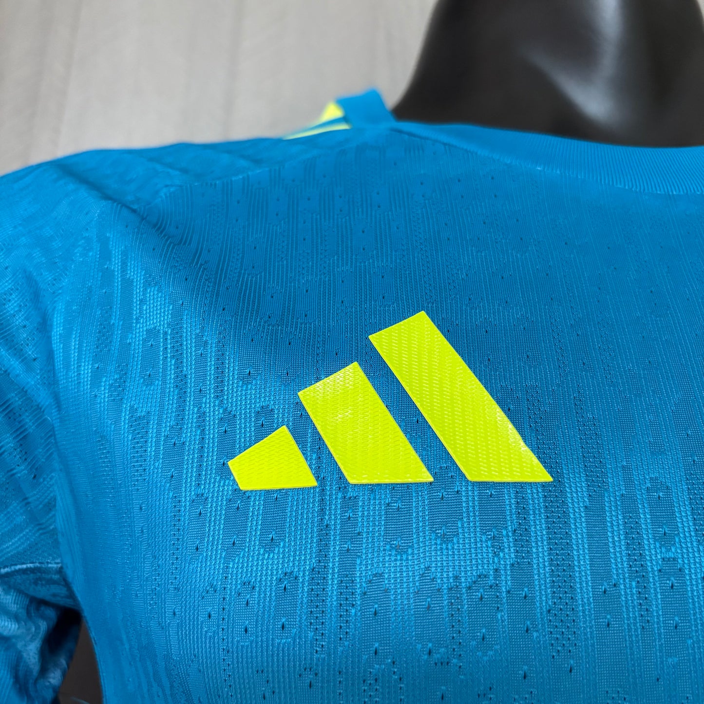 Camisa Espanha - Treino - Modelo Jogador - 2026/27
