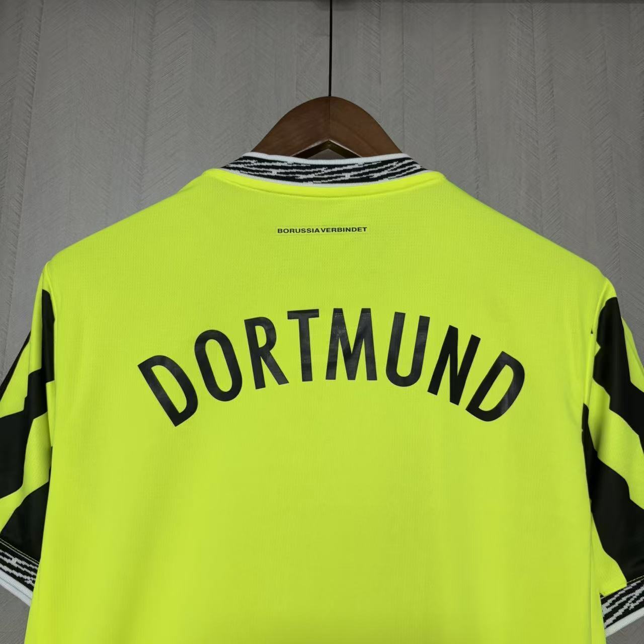 Camisa Borussia Dortmund - Verde Fluorescent - 2025/26