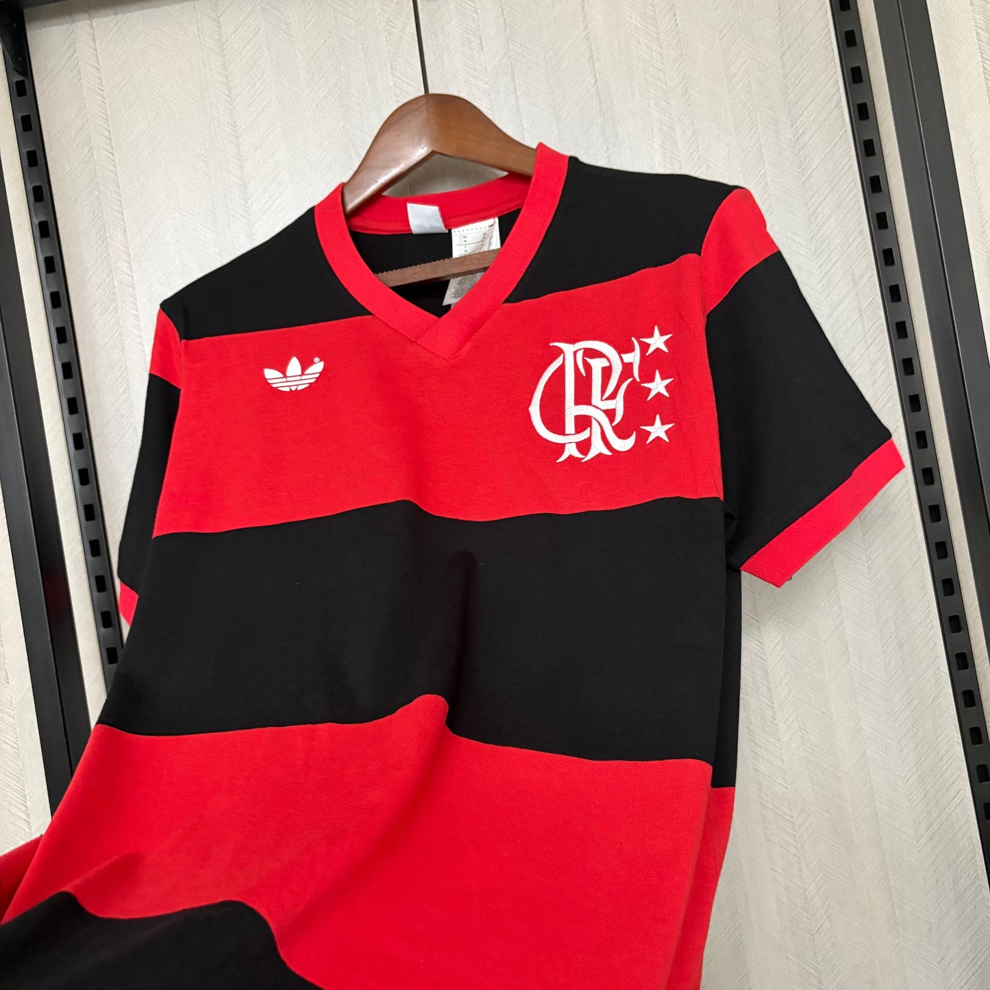 Camisa Flamengo - Estilo Retrô 1982 - 2025/26