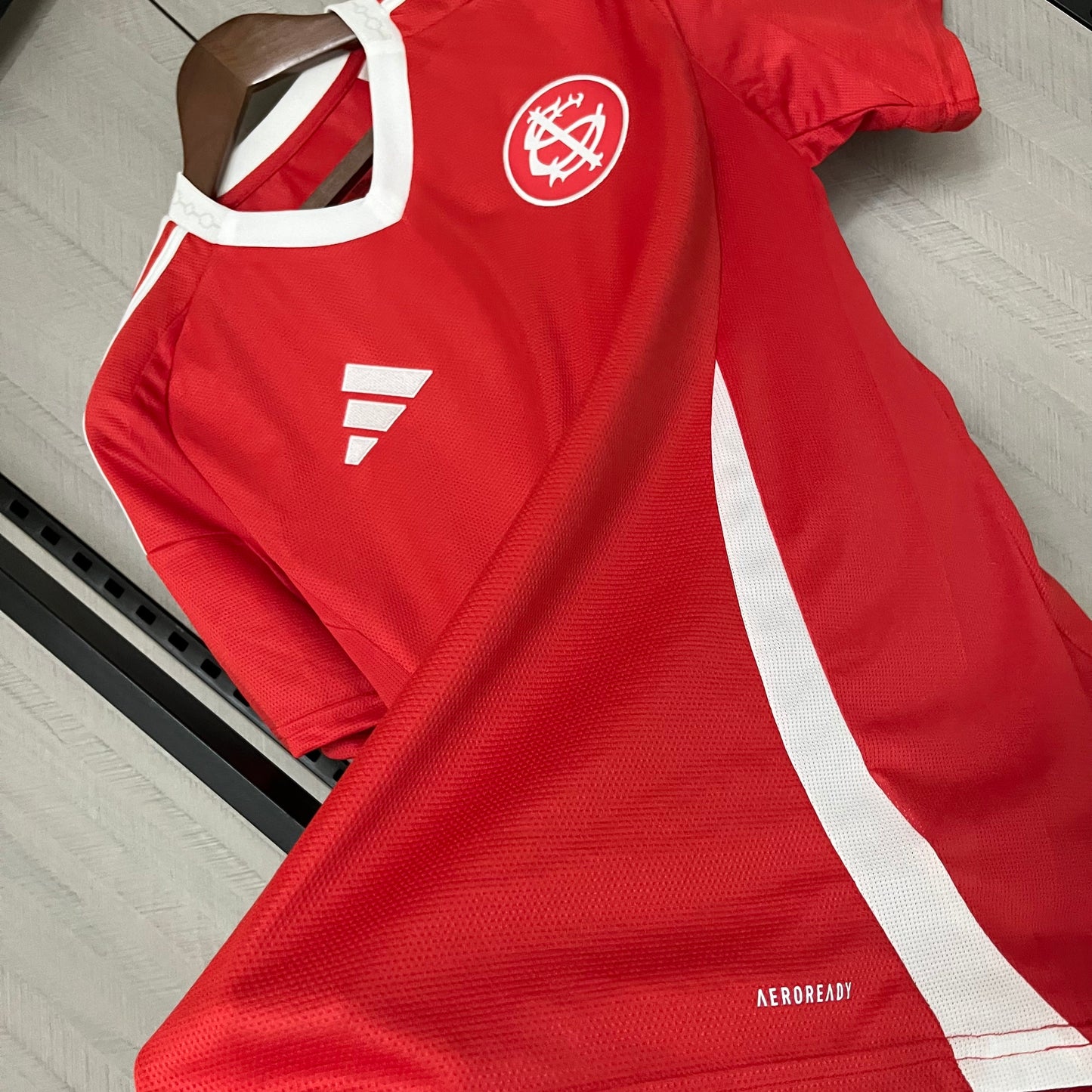 Camisa Internacional 1 - 2025/26