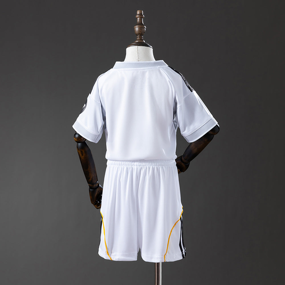 Kit Infantil Real Madrid 1 - 2025/26