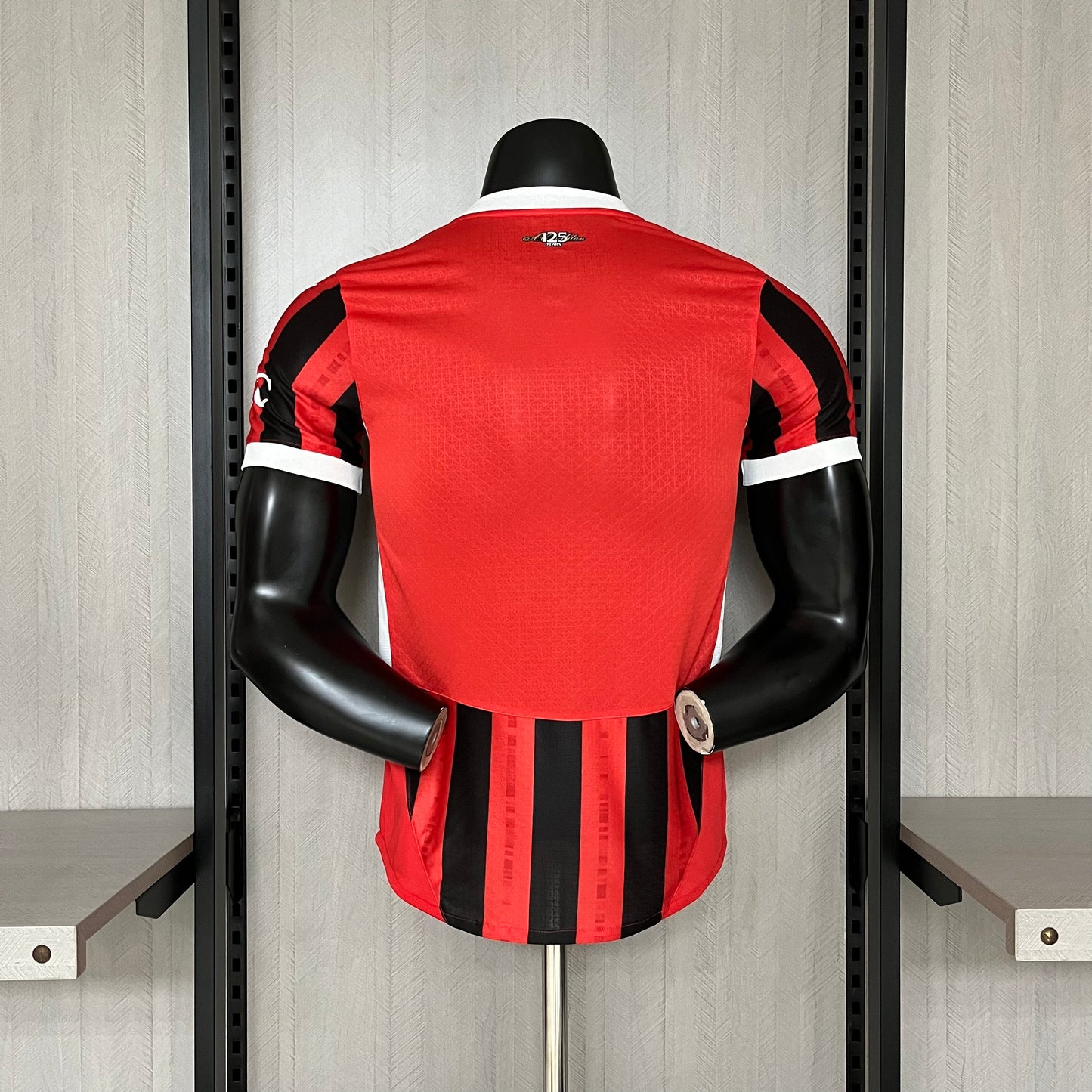 Camisa Milan 1 - Modelo Jogador - 2024/25