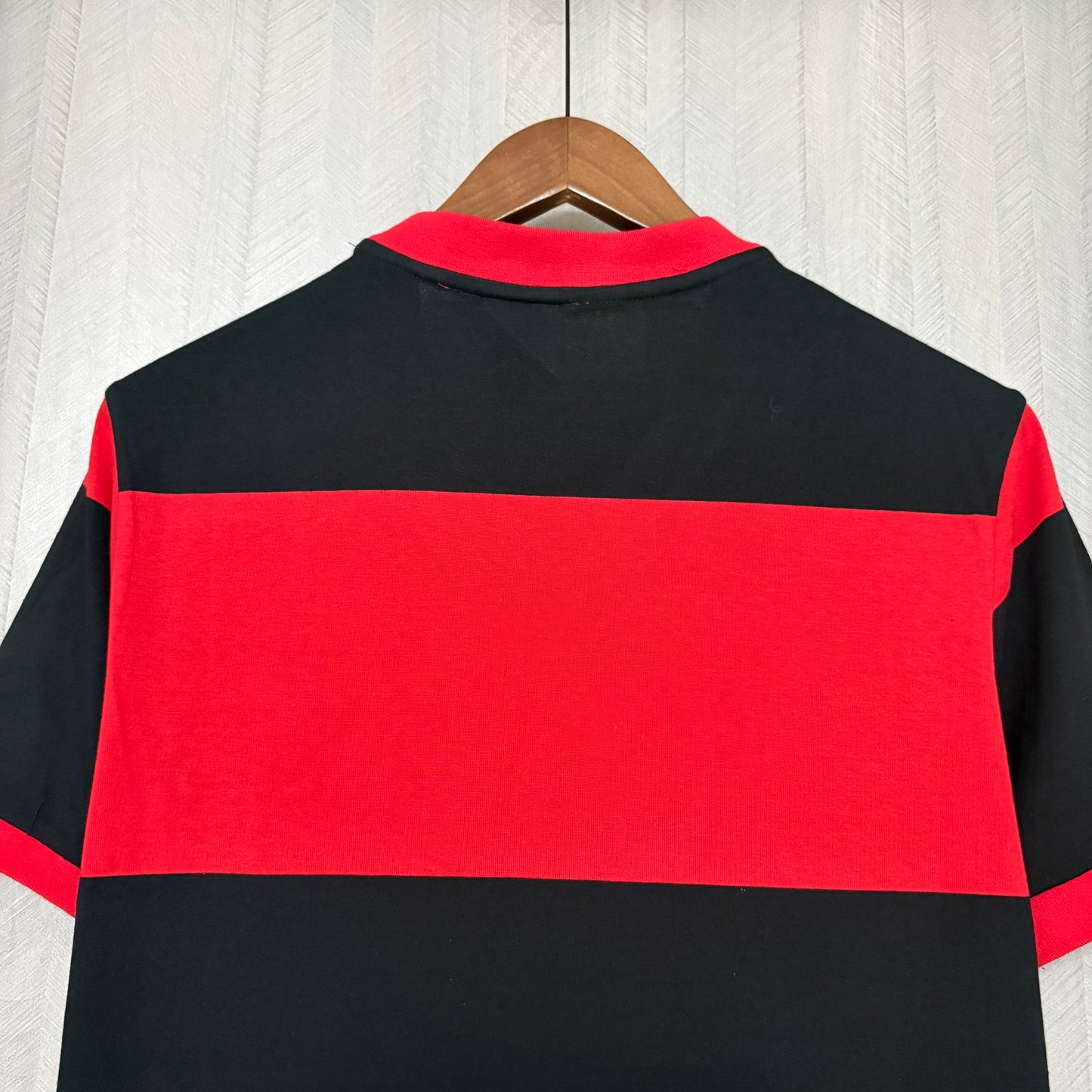 Camisa Flamengo - Estilo Retrô 1982 - 2025/26