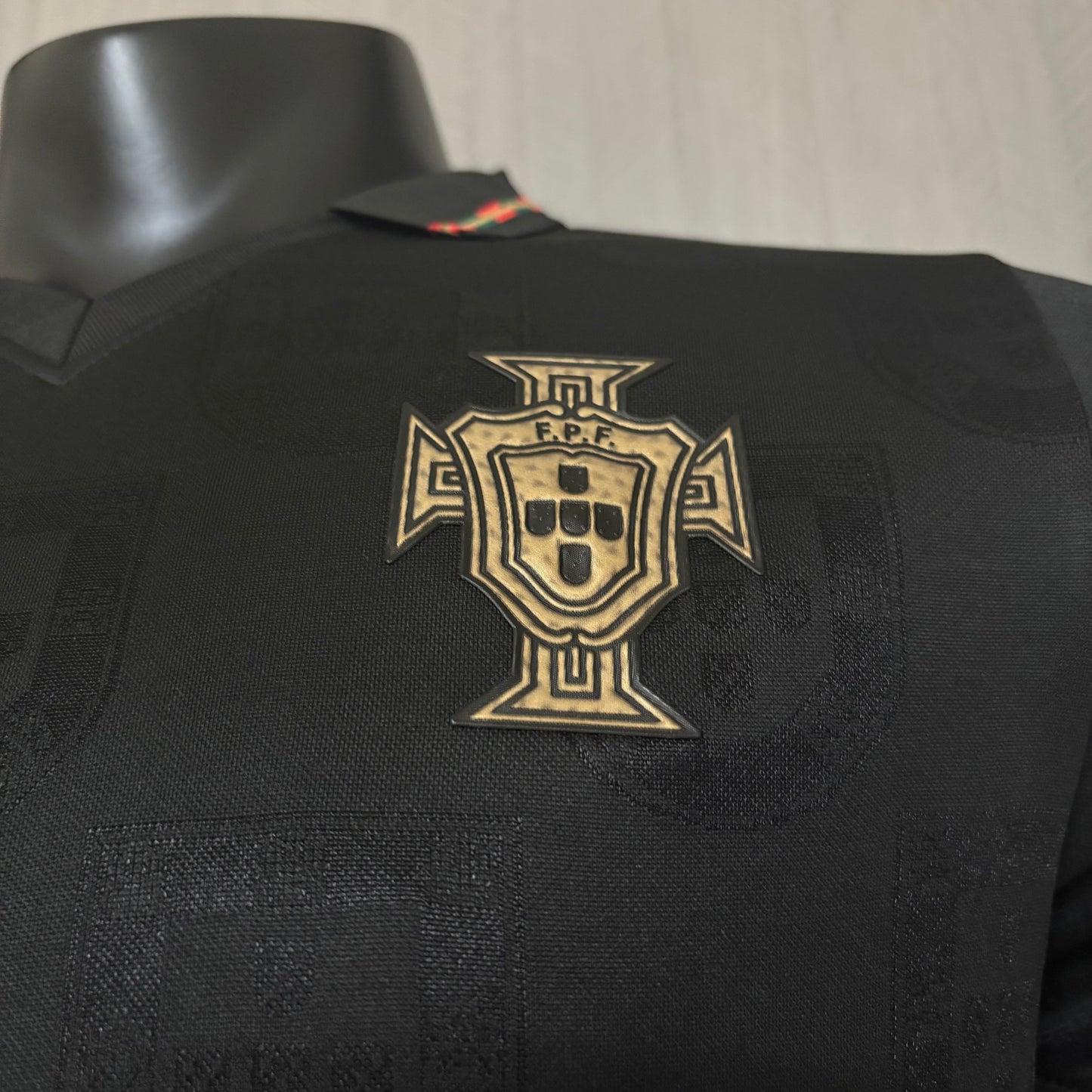 Camisa Portugal Black Edition - Modelo Jogador - 2026/27