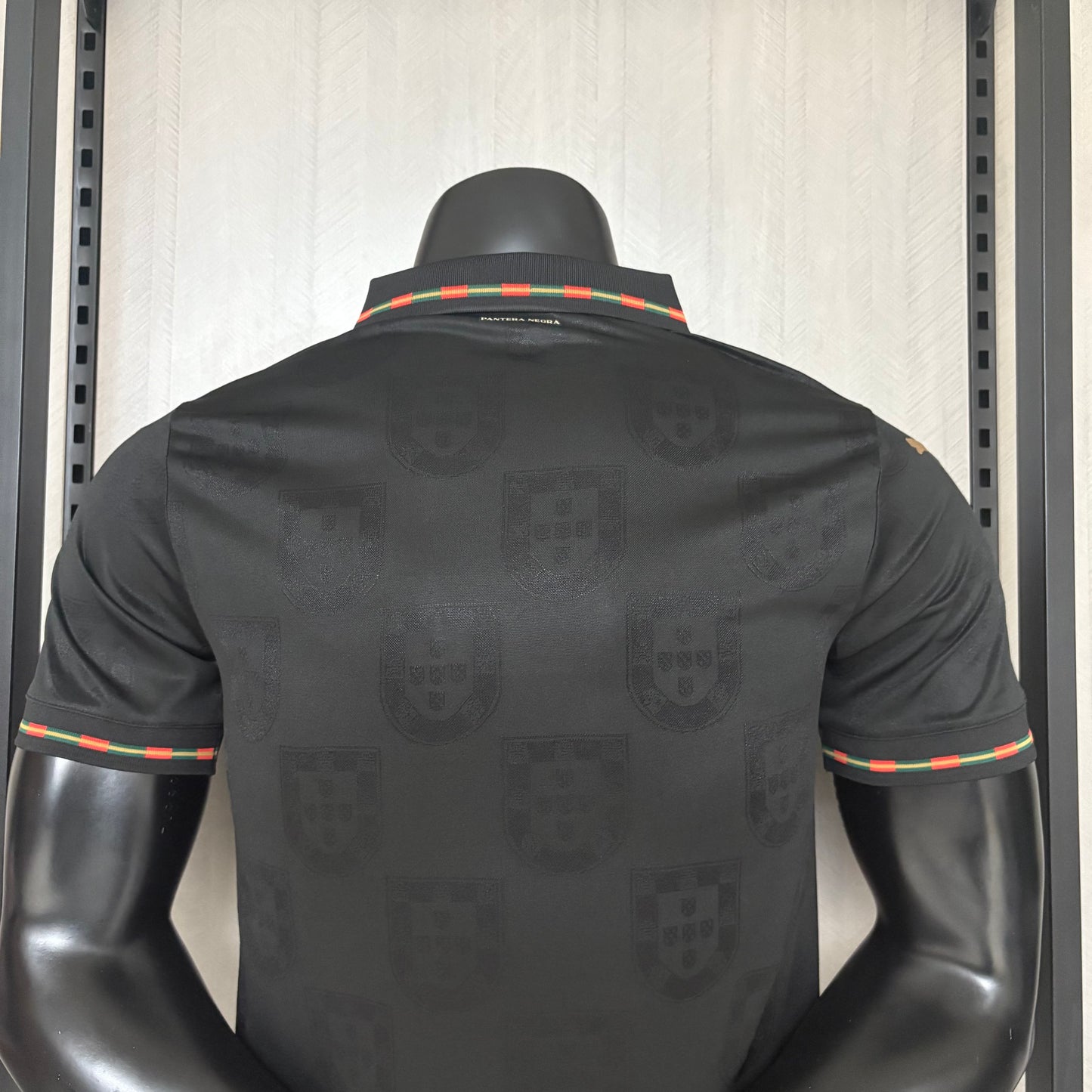 Camisa Portugal Black Edition - Modelo Jogador - 2026/27