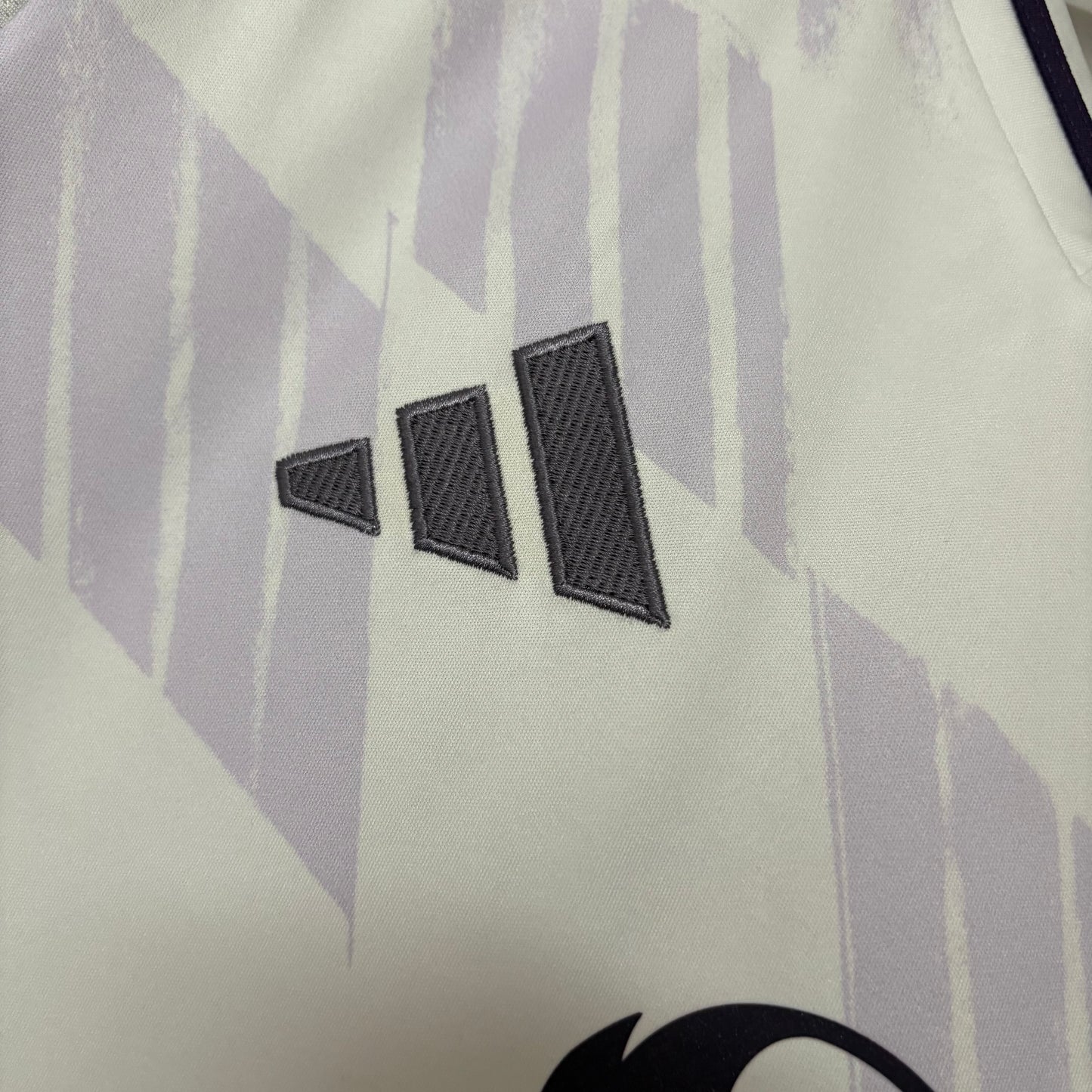 Camisa Manchester United 2 - 2024/25