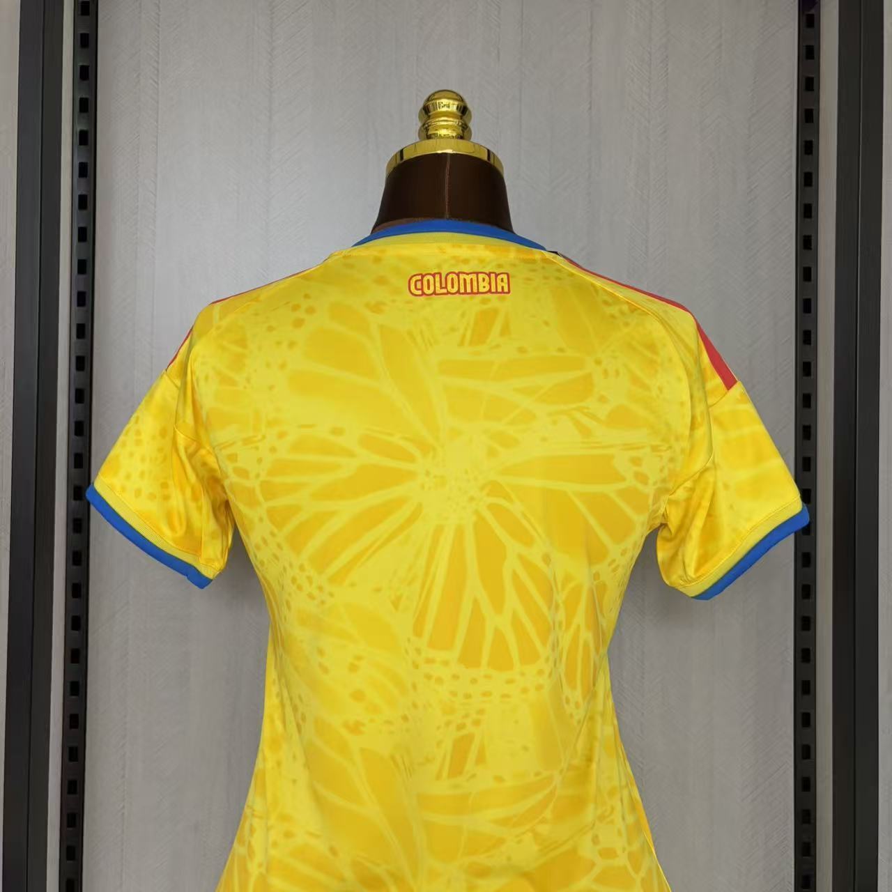 Camisa Colômbia 1 - Feminina - 2026/27