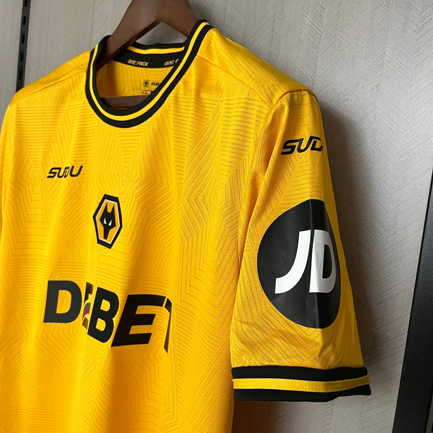 Camisa Wolves 1 - 2024/25