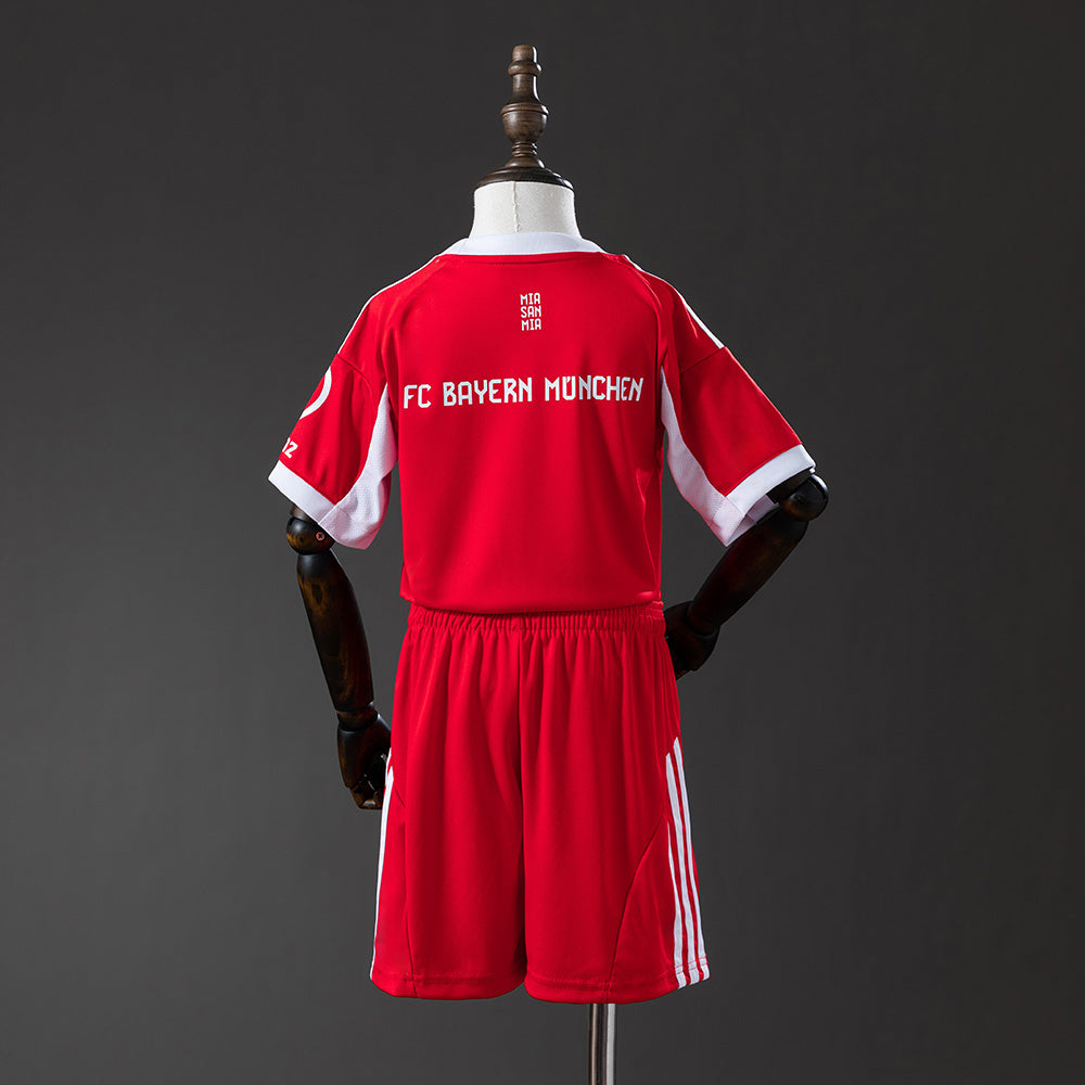 Kit Infantil Bayern 1 - 2025/26