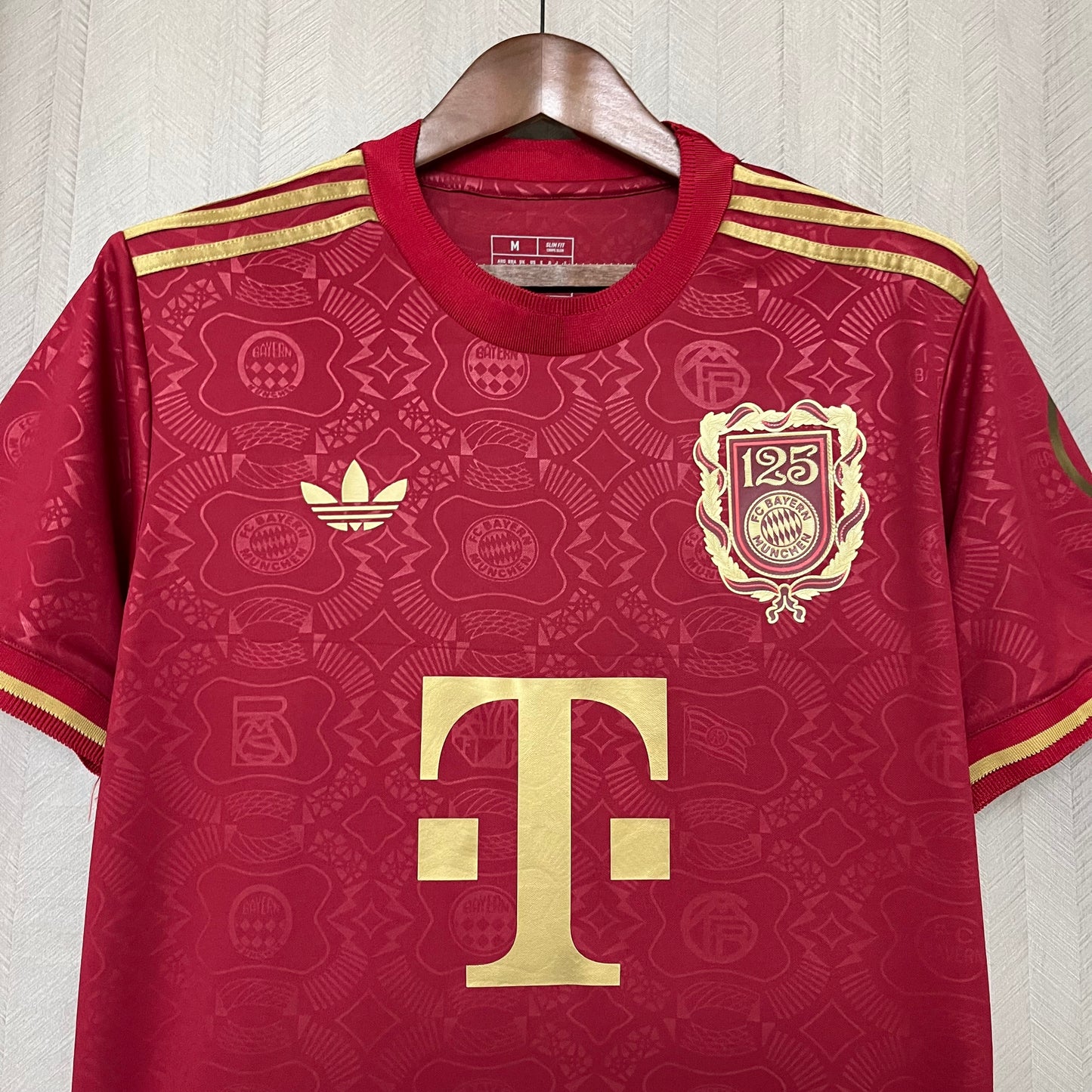 Camisa Bayern de Munique - 125 anos - 2025/26