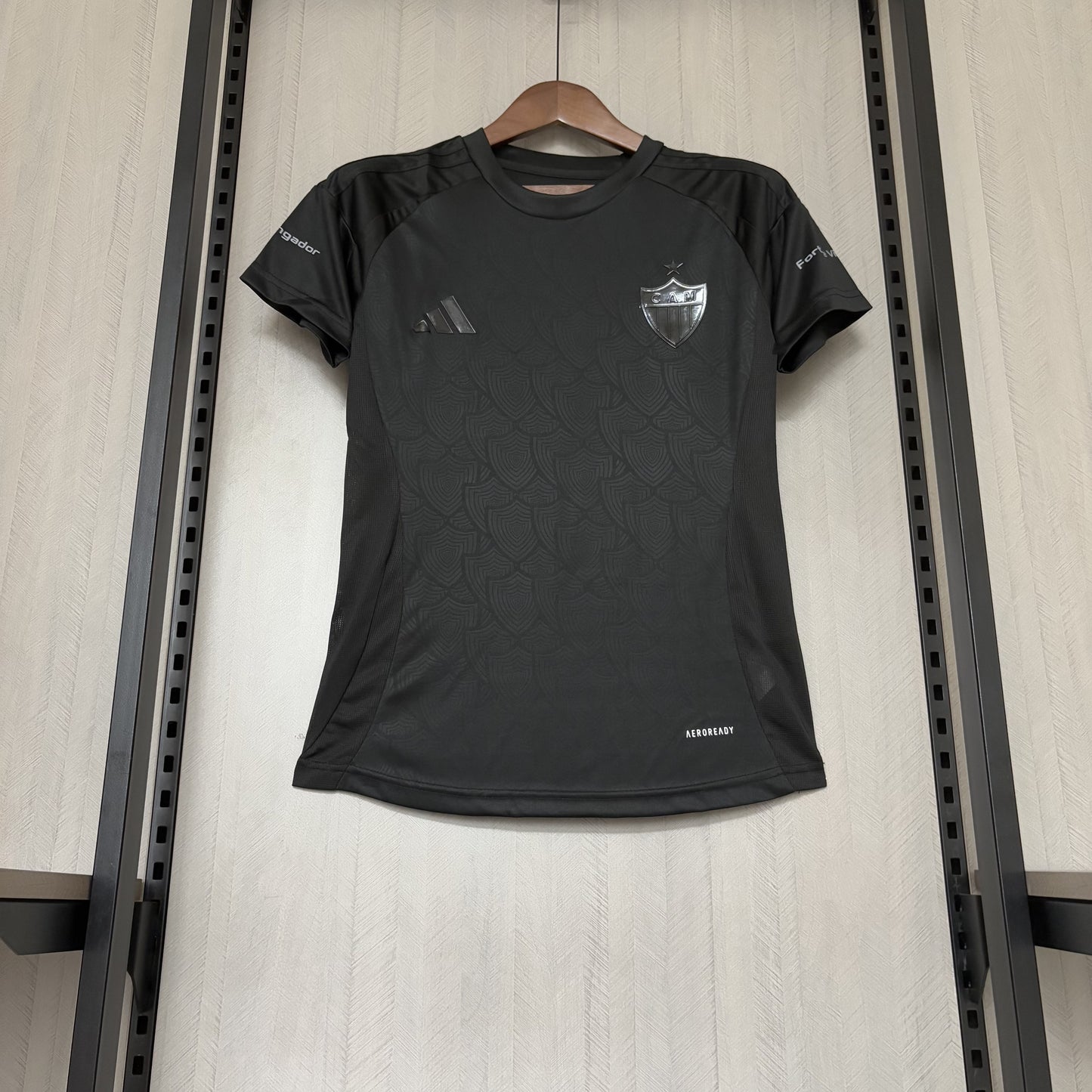 Camisa Atlético MG - All Black - Feminina - 2025/26