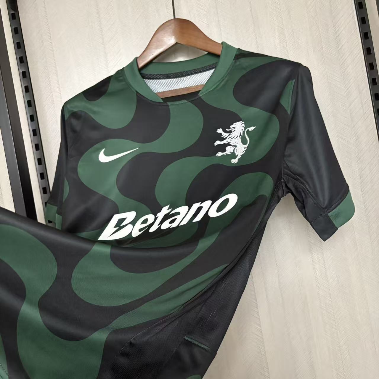 Camisa Sporting 3 - 2025/26