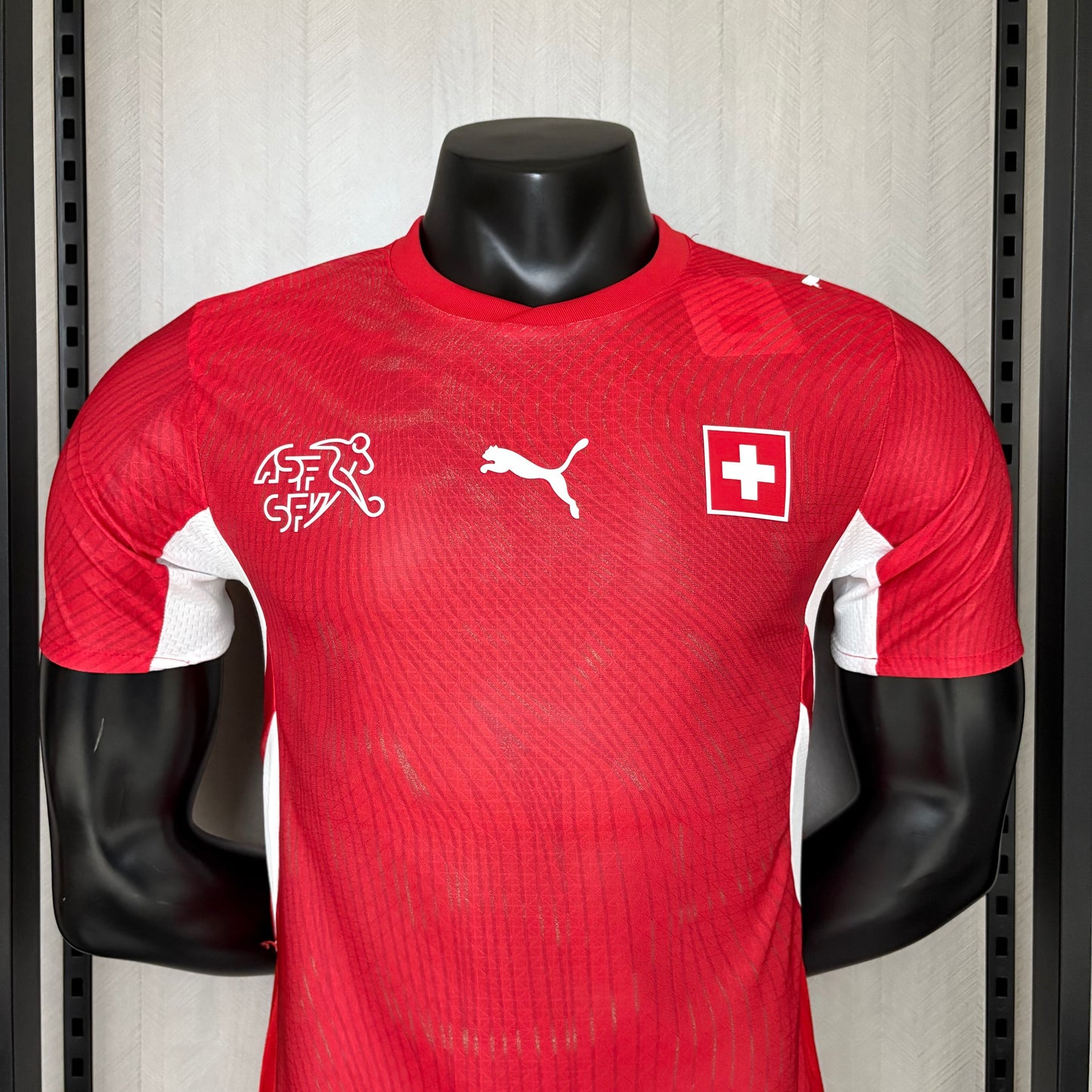 Camisa Suíça 1 - Modelo Jogador - 2026/27