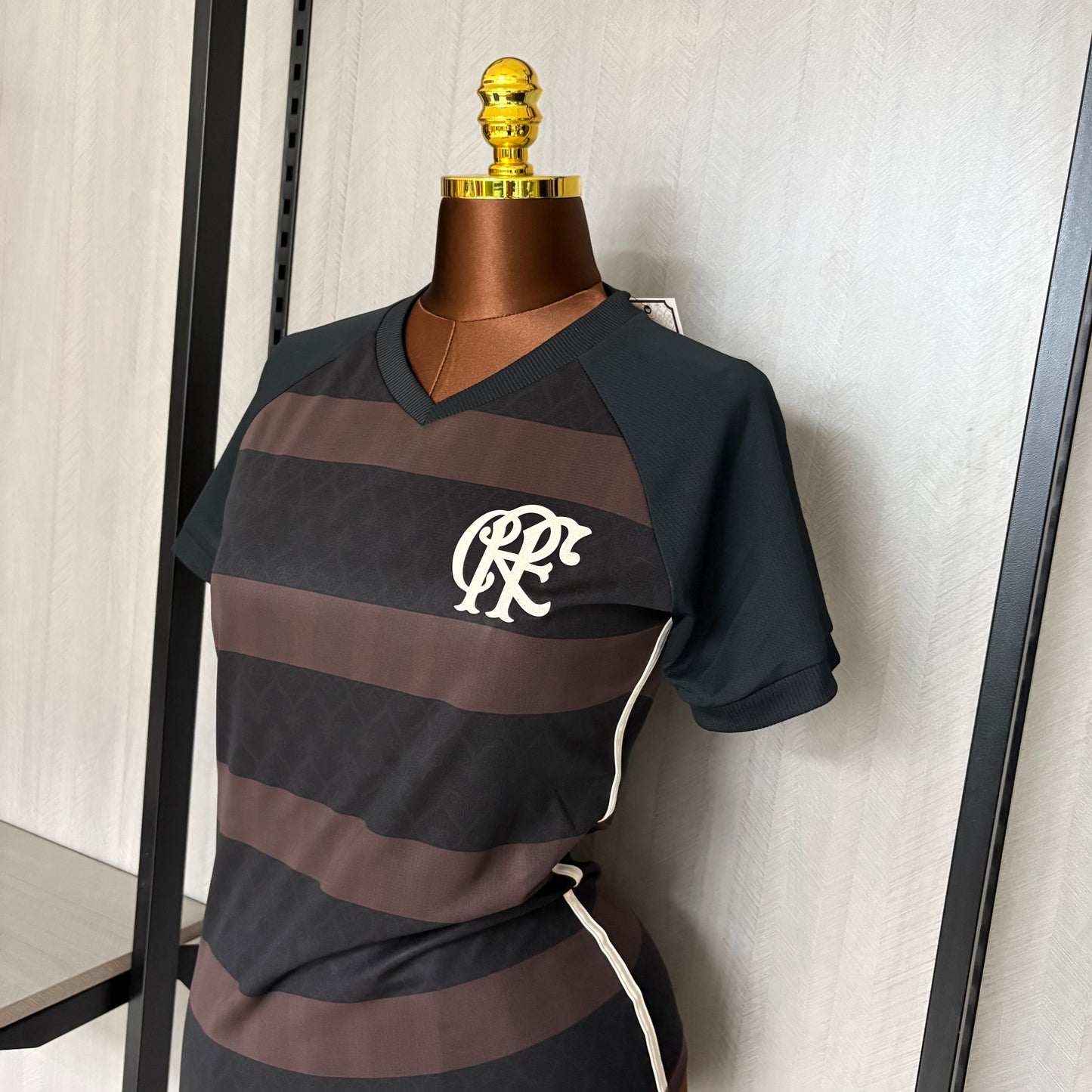 Camisa Flamengo Novembro Negro - Feminina - 2025/26