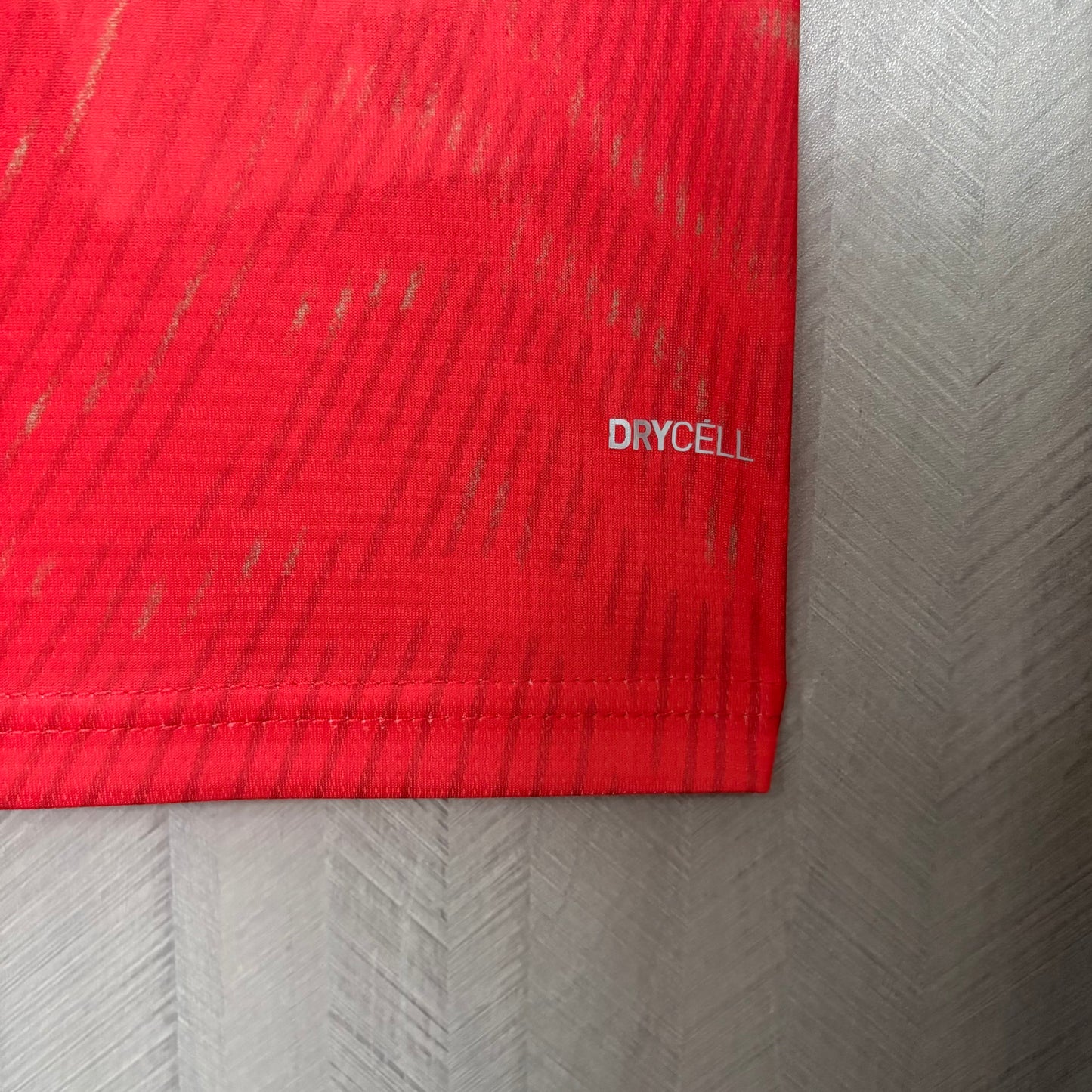Camisa Suíça 1 - 2026/27