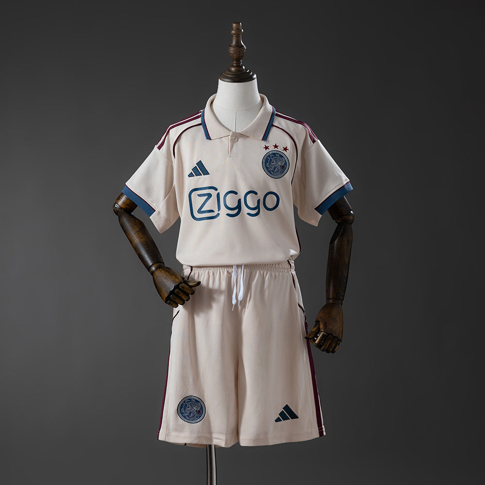 Kit Infantil Ajax 3 - 2025/26