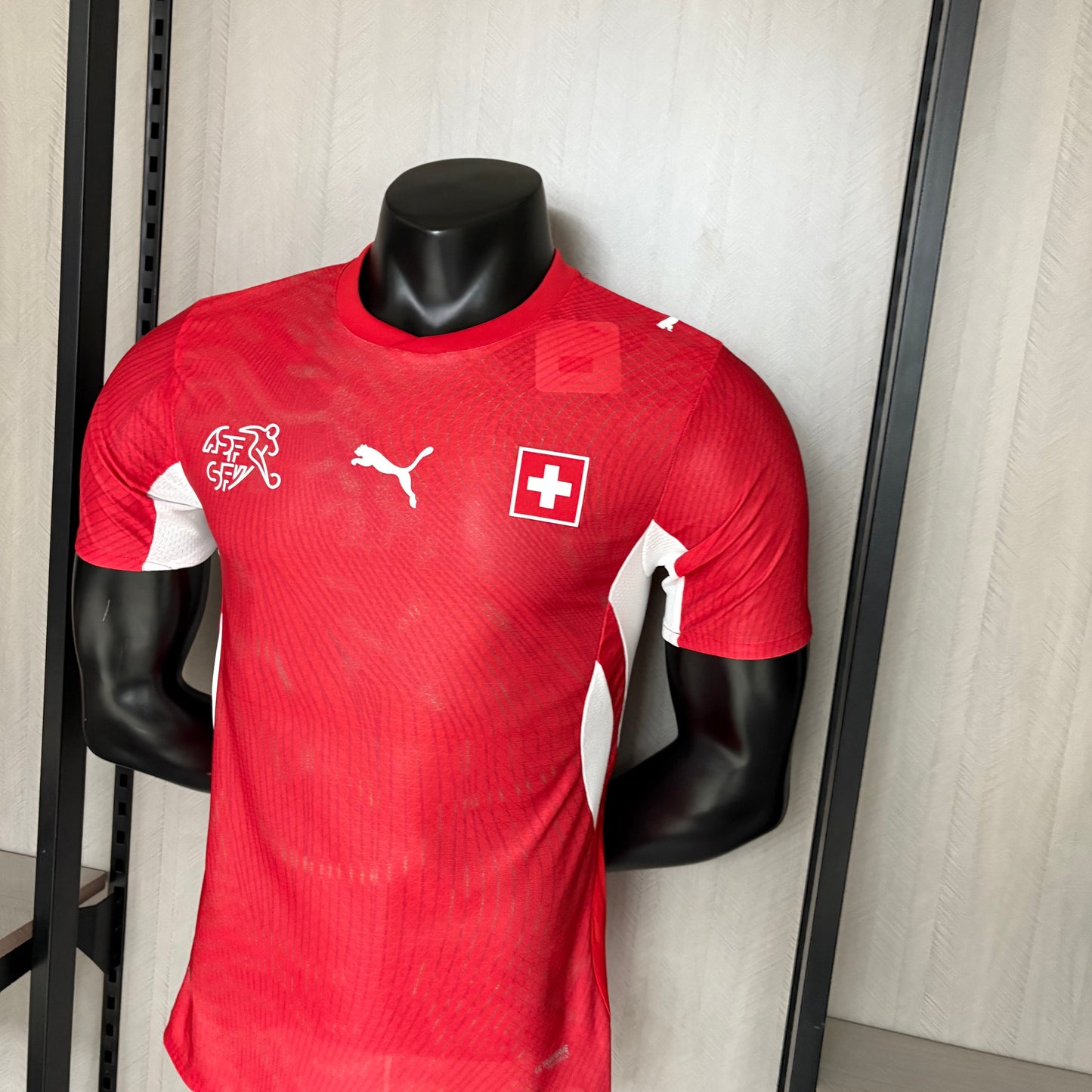 Camisa Suíça 1 - Modelo Jogador - 2026/27