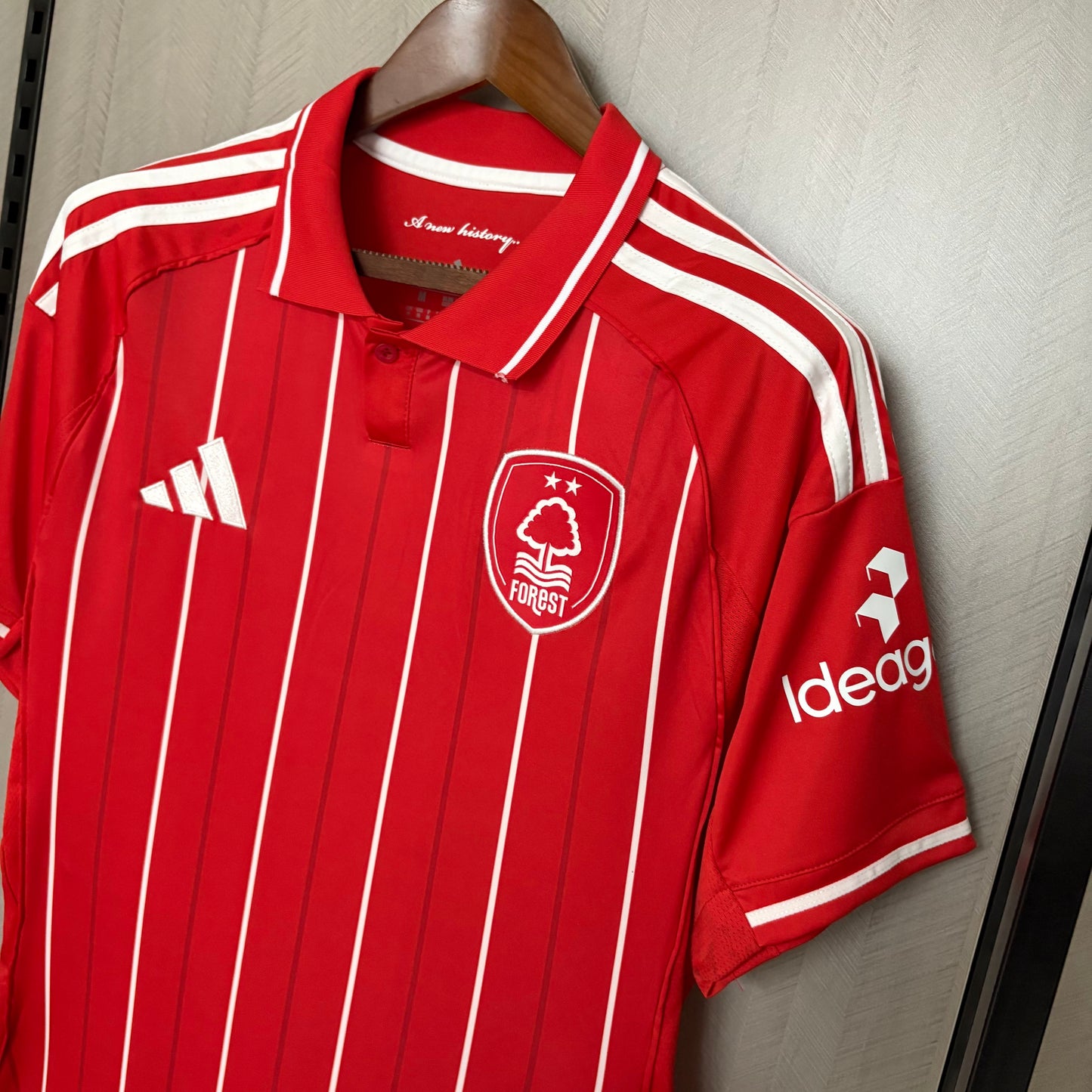 Camisa Nottingham Forest 1 - 2025/26