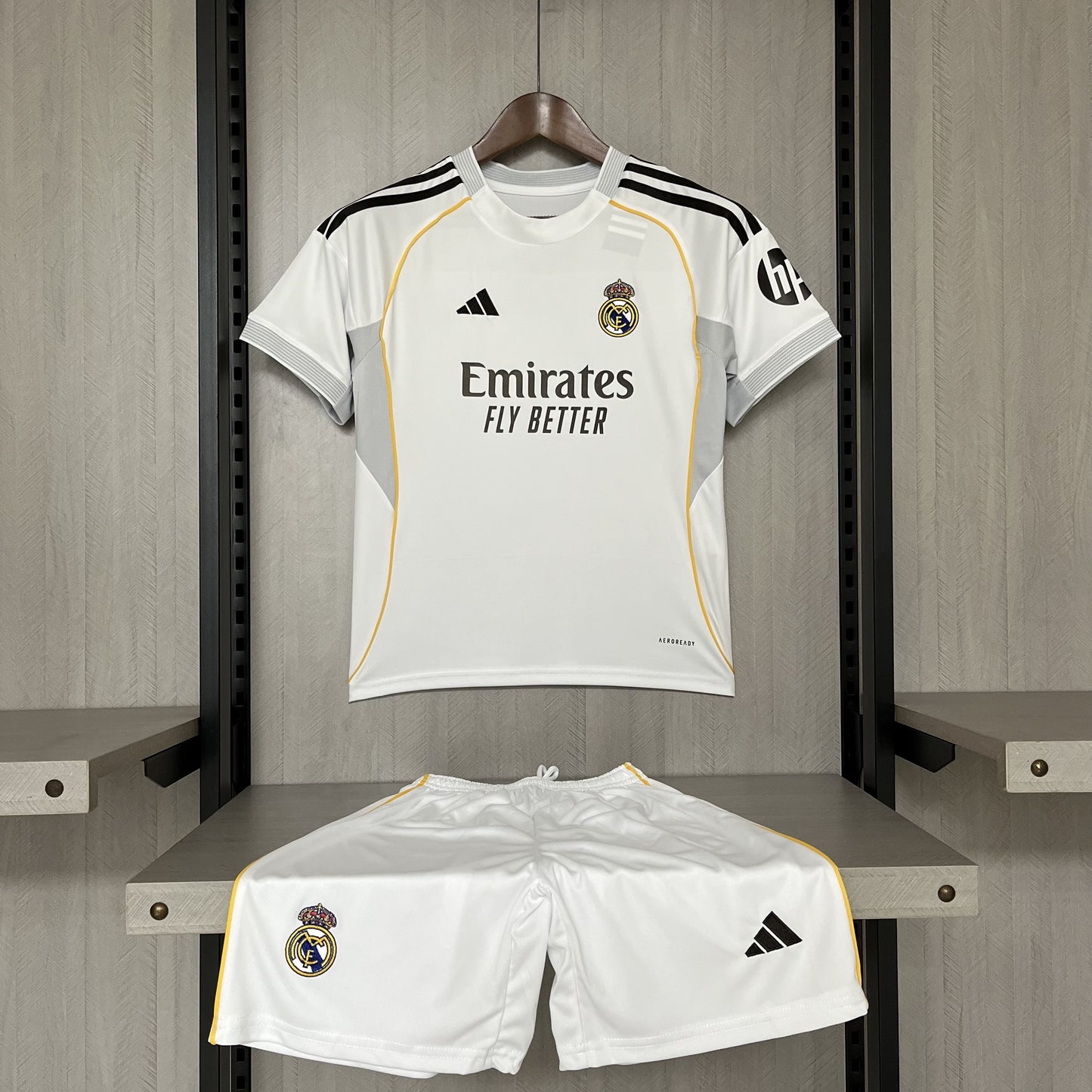 Kit Infantil Real Madrid 1 - 2025/26