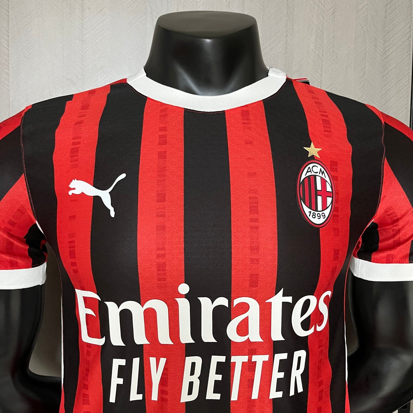 Camisa Milan 1 - Modelo Jogador - 2024/25