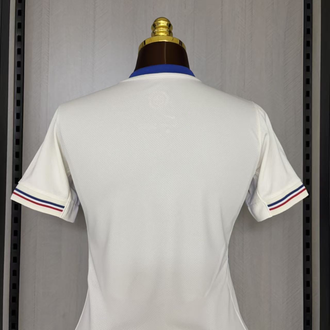 Camisa França 2 - Feminina - 2026/27
