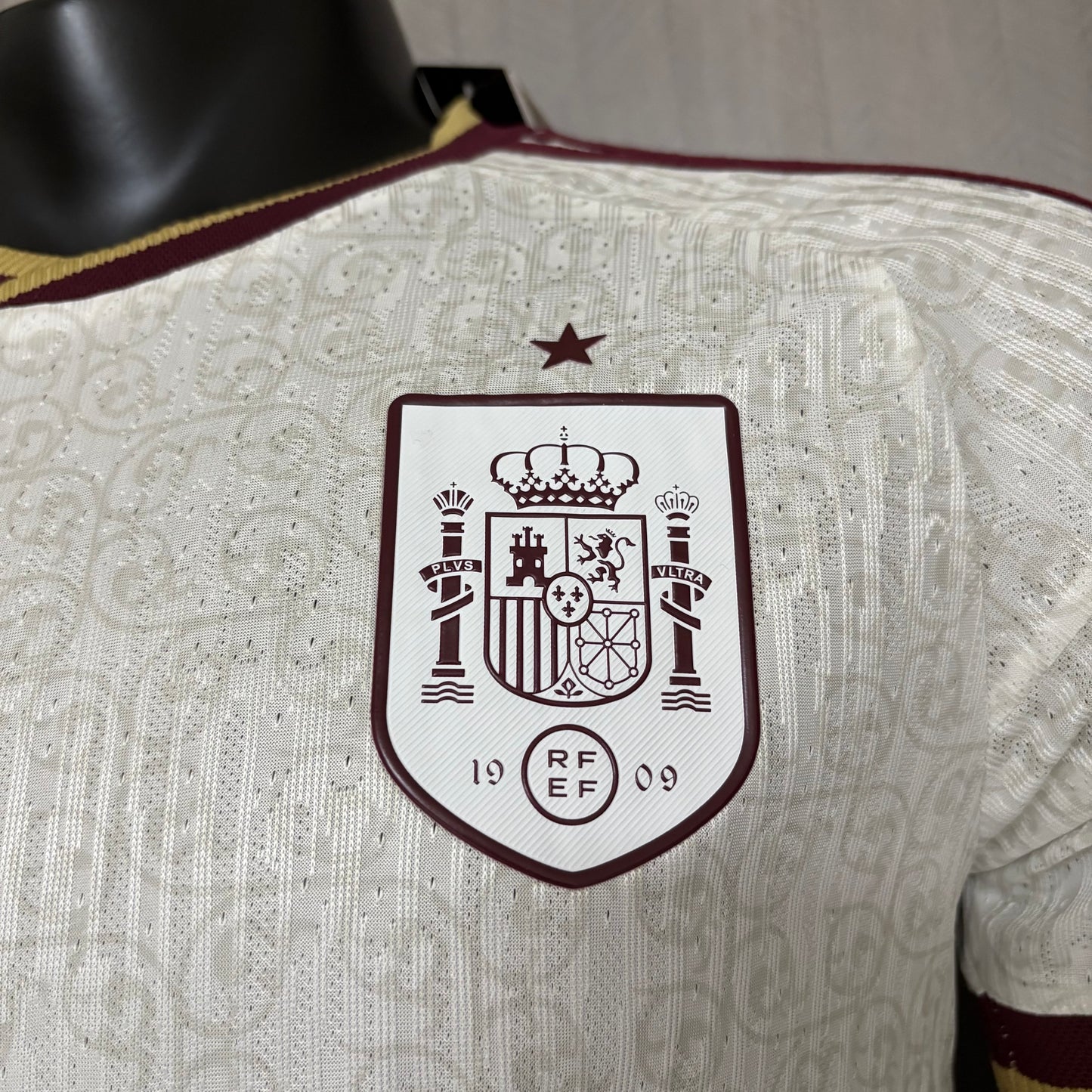 Camisa Espanha 2 - Modelo Jogador - 2026/27