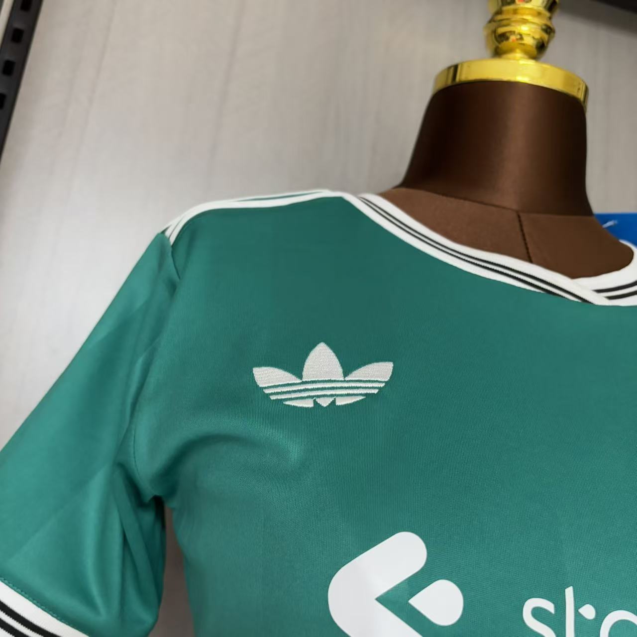 Camisa Liverpool 3 - Feminina - 2025/26
