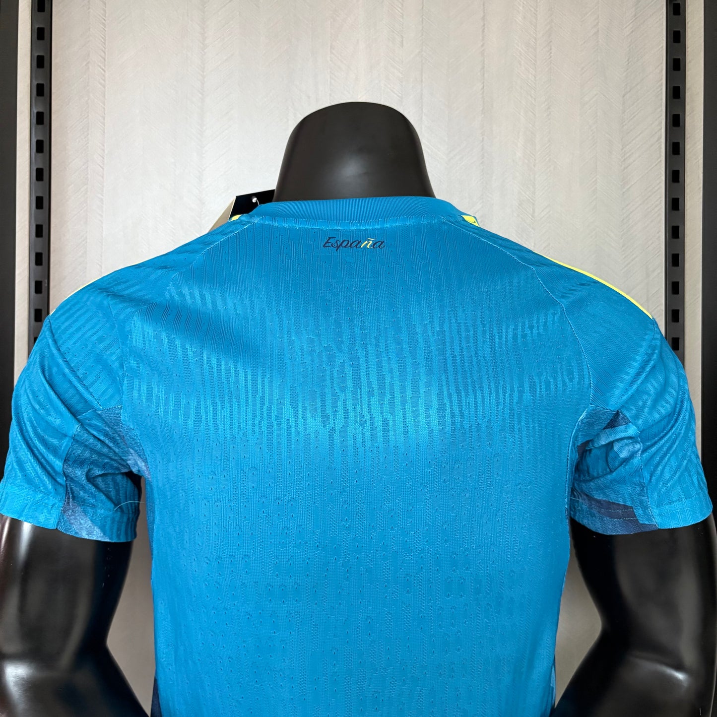 Camisa Espanha - Treino - Modelo Jogador - 2026/27