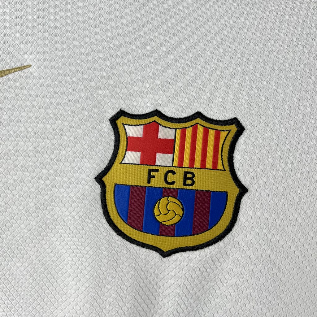 Camisa Barcelona - Especial White Version - 2024/25