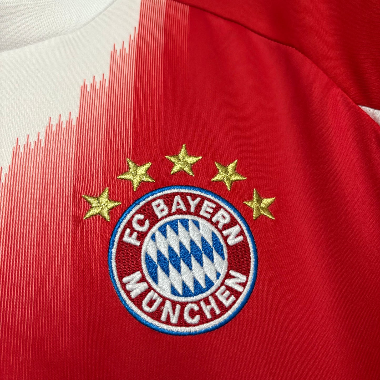 Camisa Bayern de Munique 1 - 2025/26