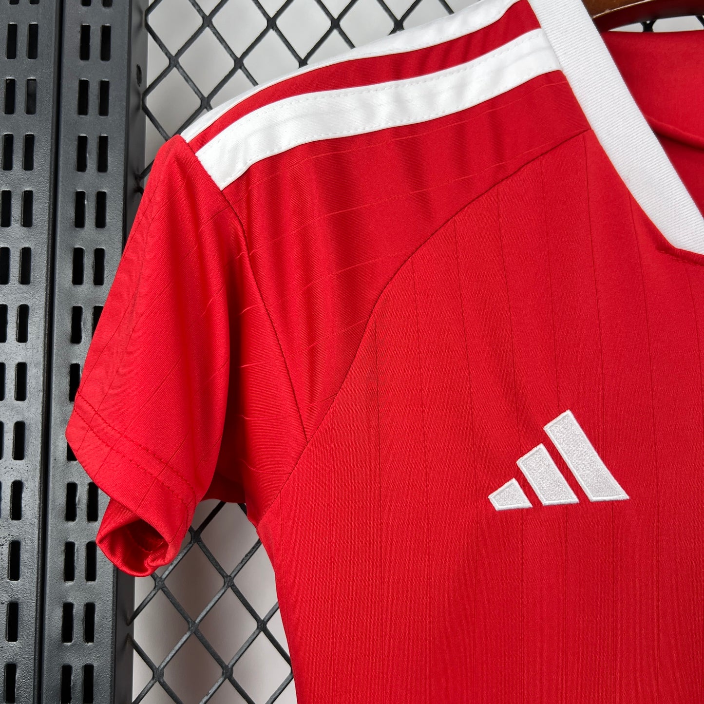 Camisa Internacional 1 - Feminina - 2026/27