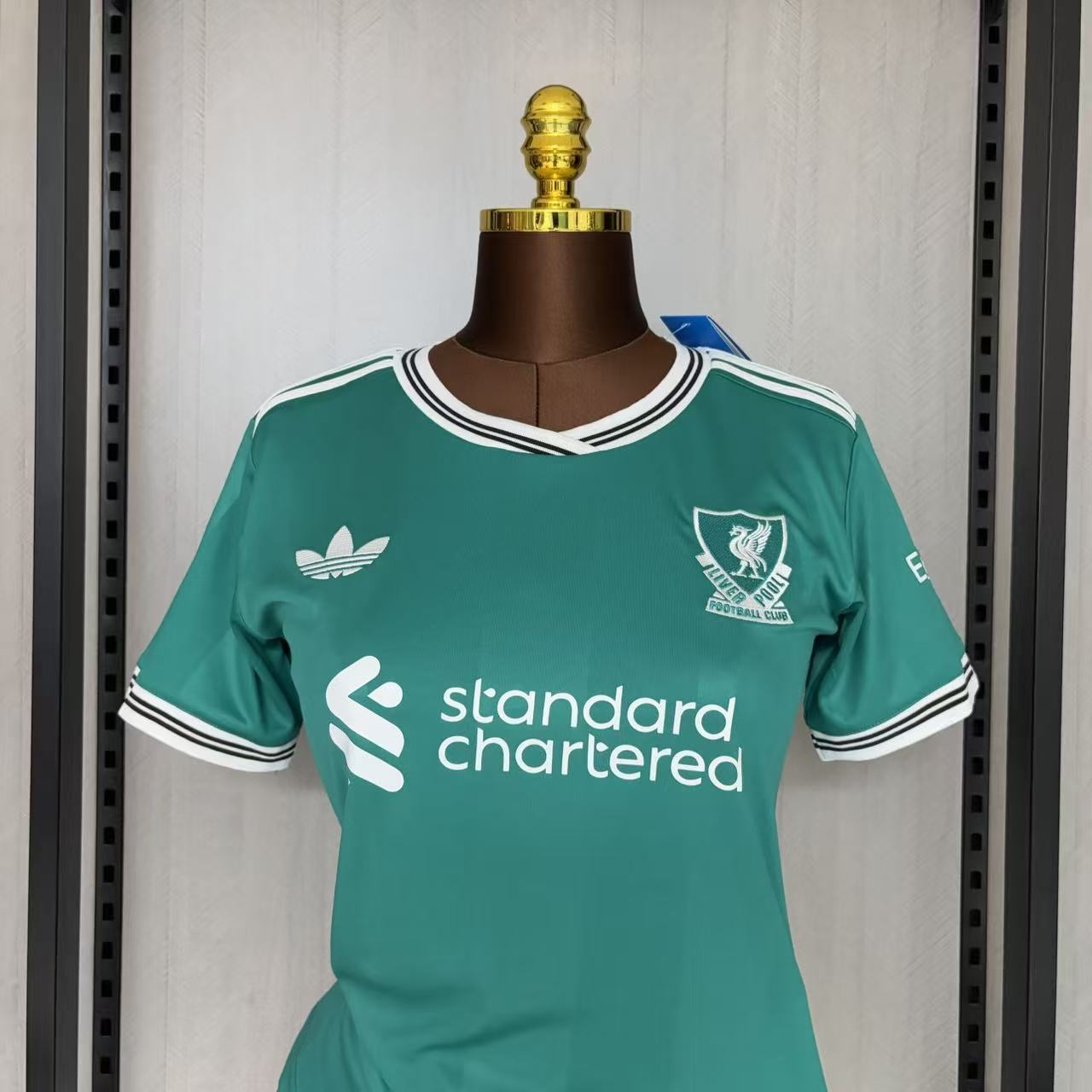 Camisa Liverpool 3 - Feminina - 2025/26