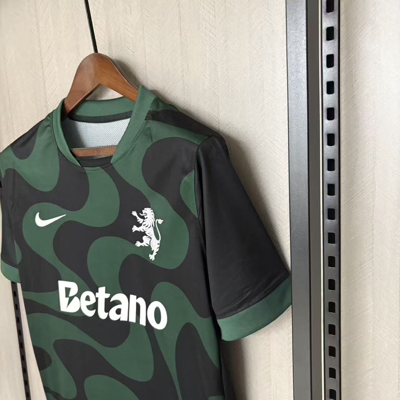 Camisa Sporting 3 - 2025/26