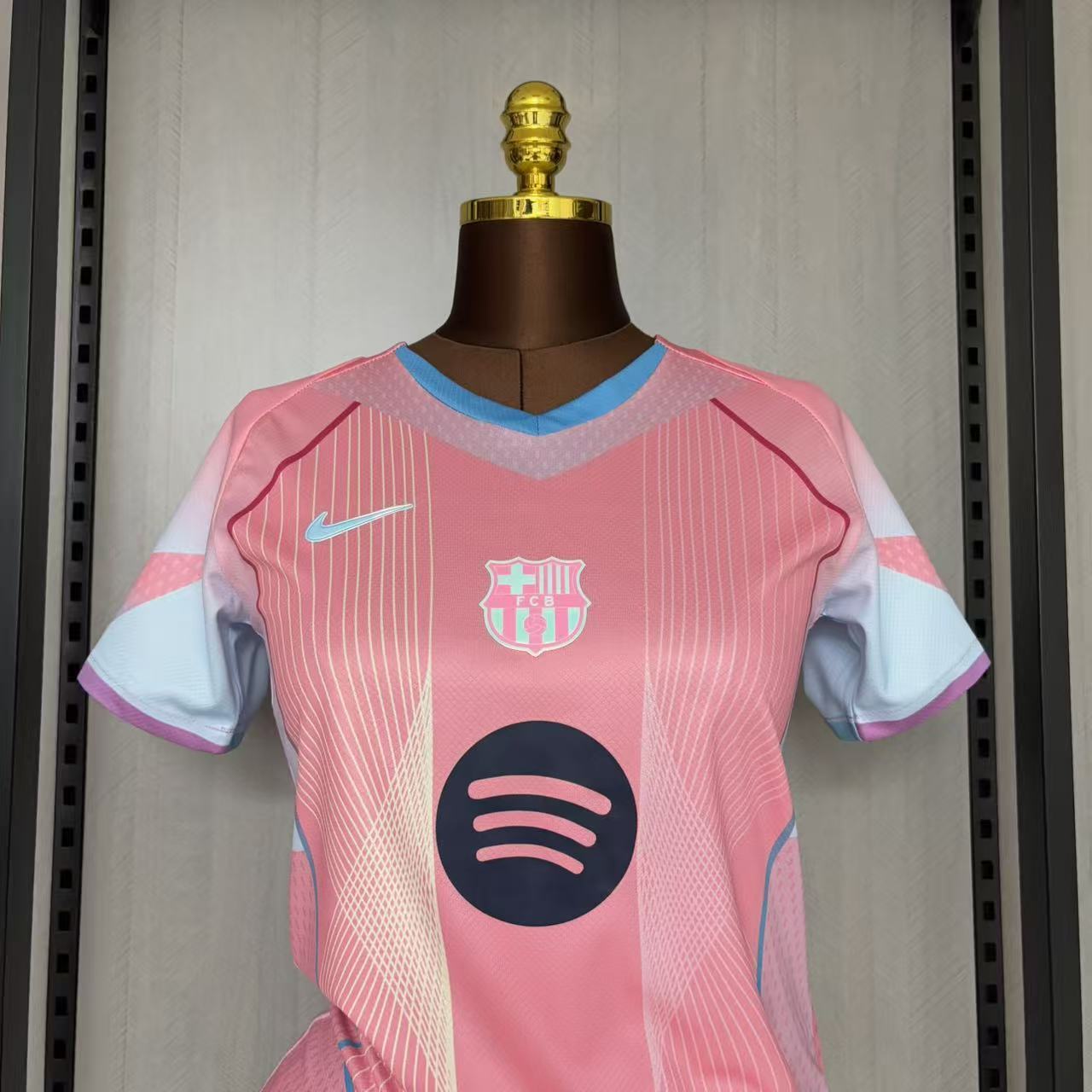 Camisa Barcelona Rosa - Feminina - 2025/26