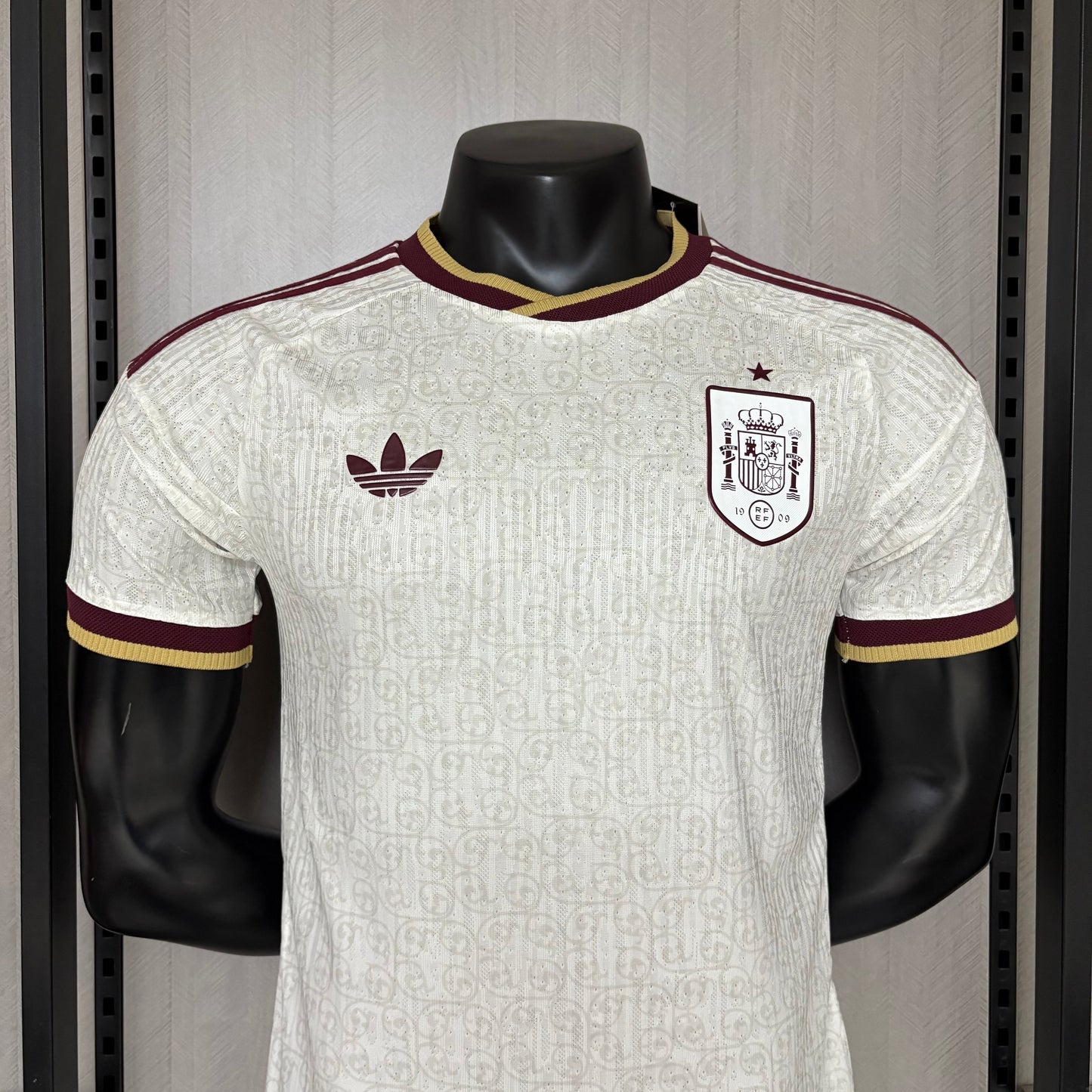 Camisa Espanha 2 - Modelo Jogador - 2026/27