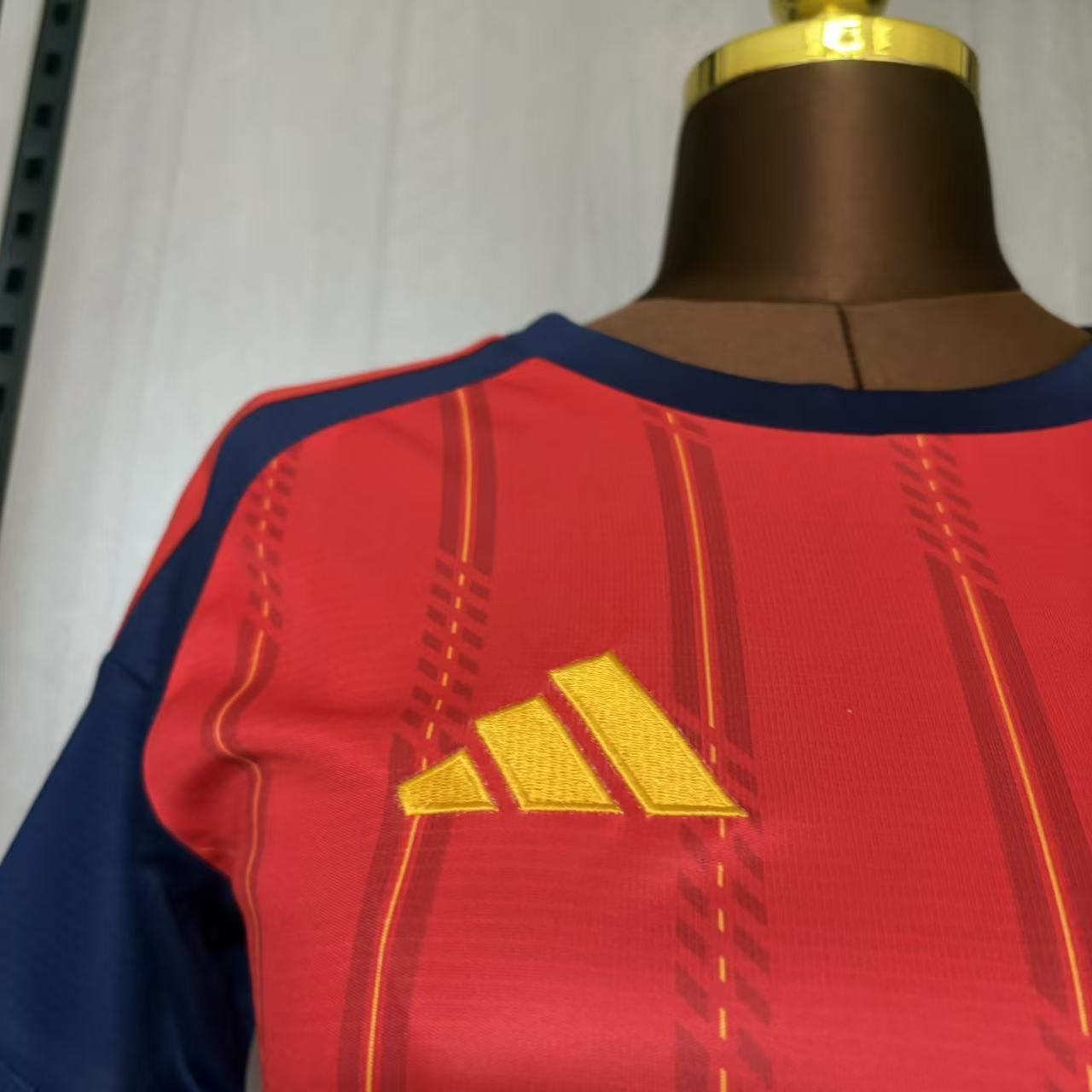 Camisa Espanha 1 - Feminina - 2026/27