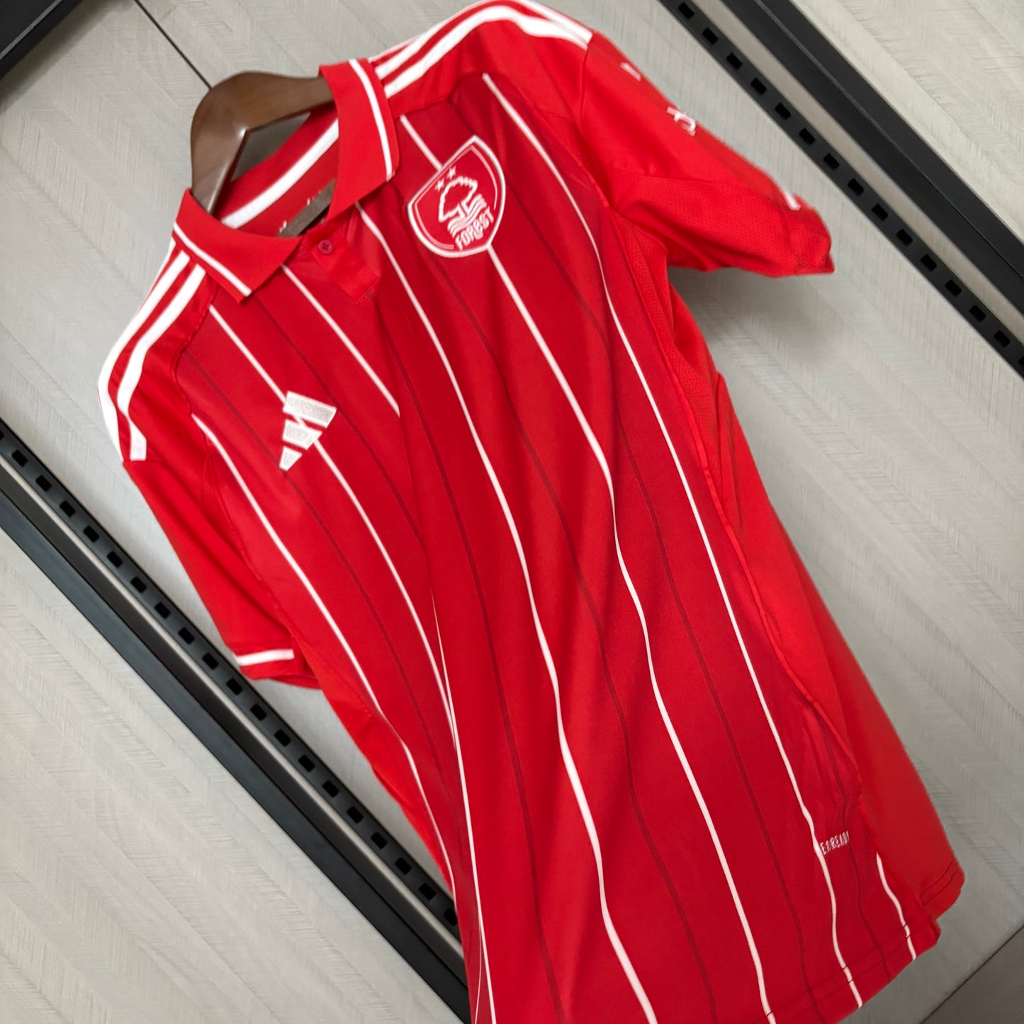 Camisa Nottingham Forest 1 - 2025/26