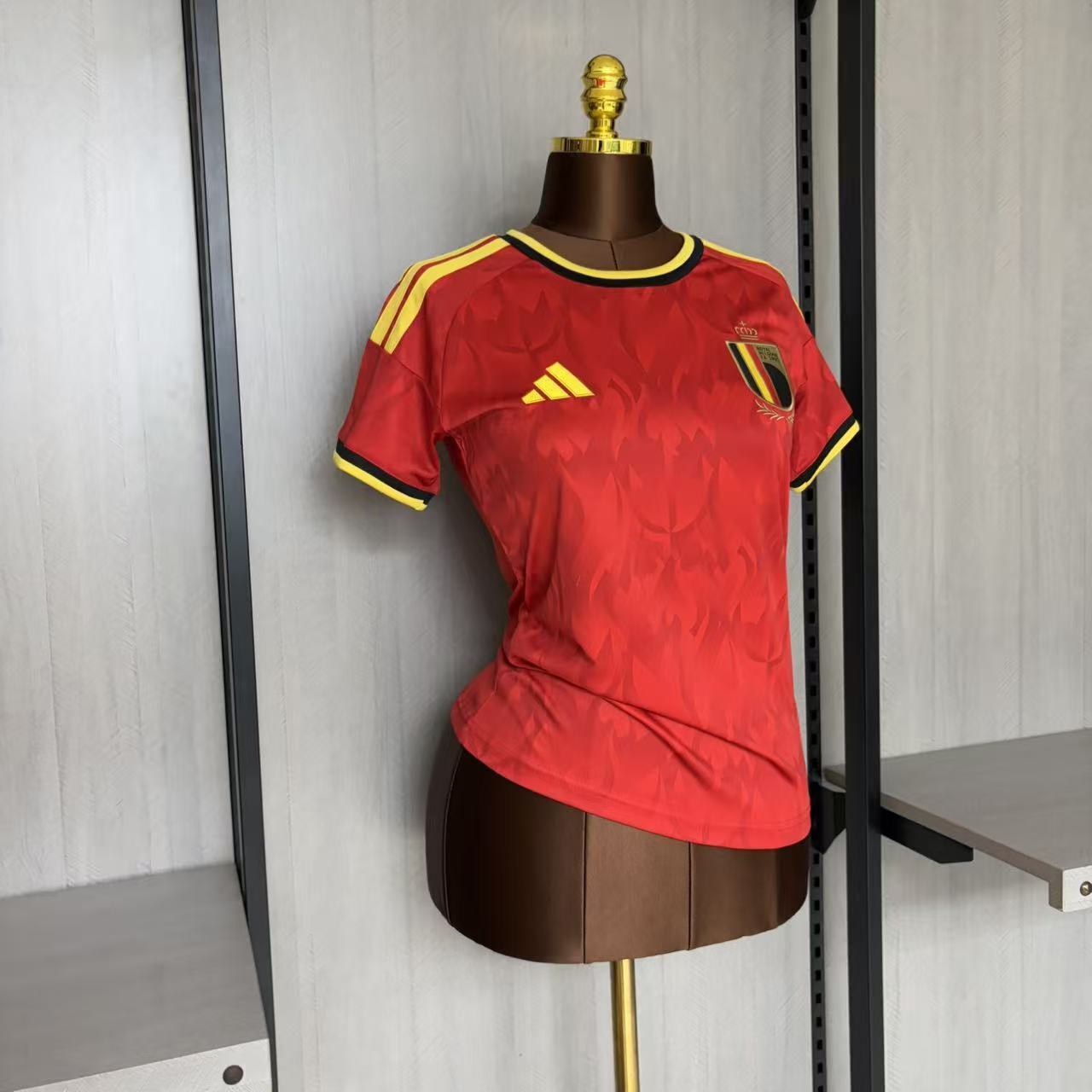 Camisa Bélgica 1 - Feminina - 2026/27